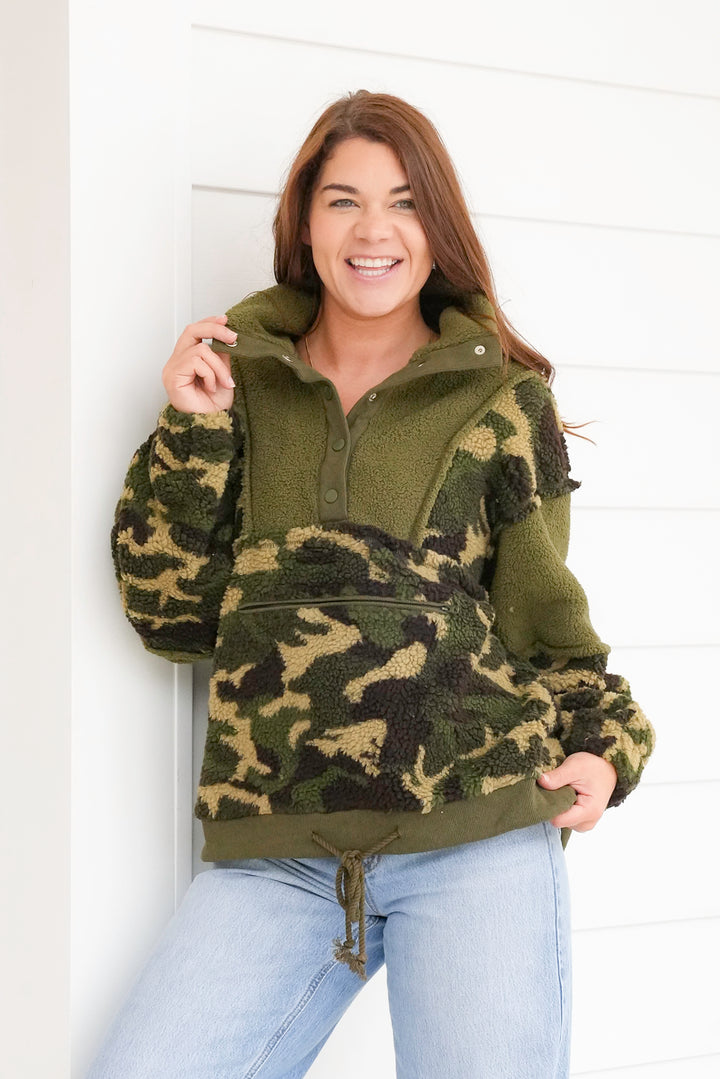 Camo Fleece Long Sleeve Pullover Top