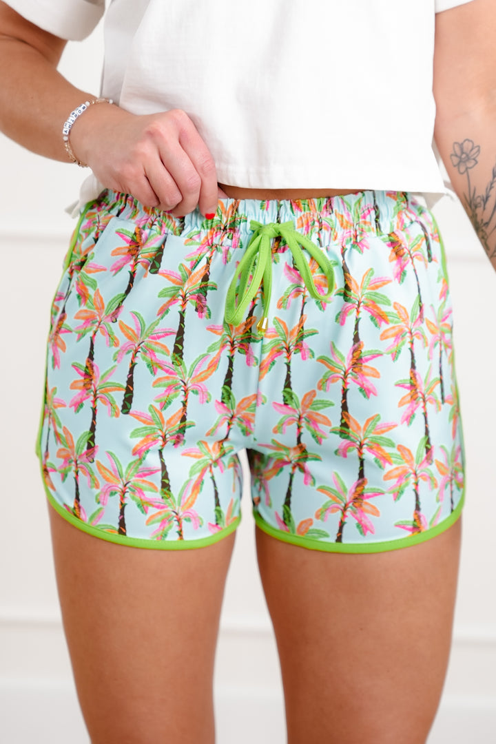 Plus/Reg Palm Tree Print Elastic Waist Shorts
