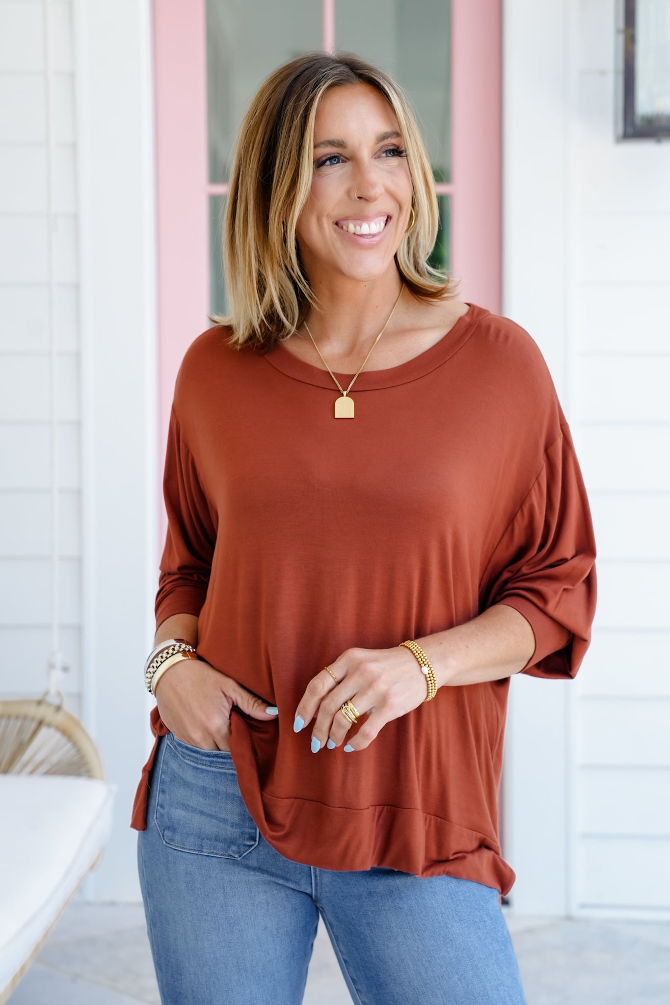 Plus/Reg Solid Long Sleeve Round Neck Knit Top