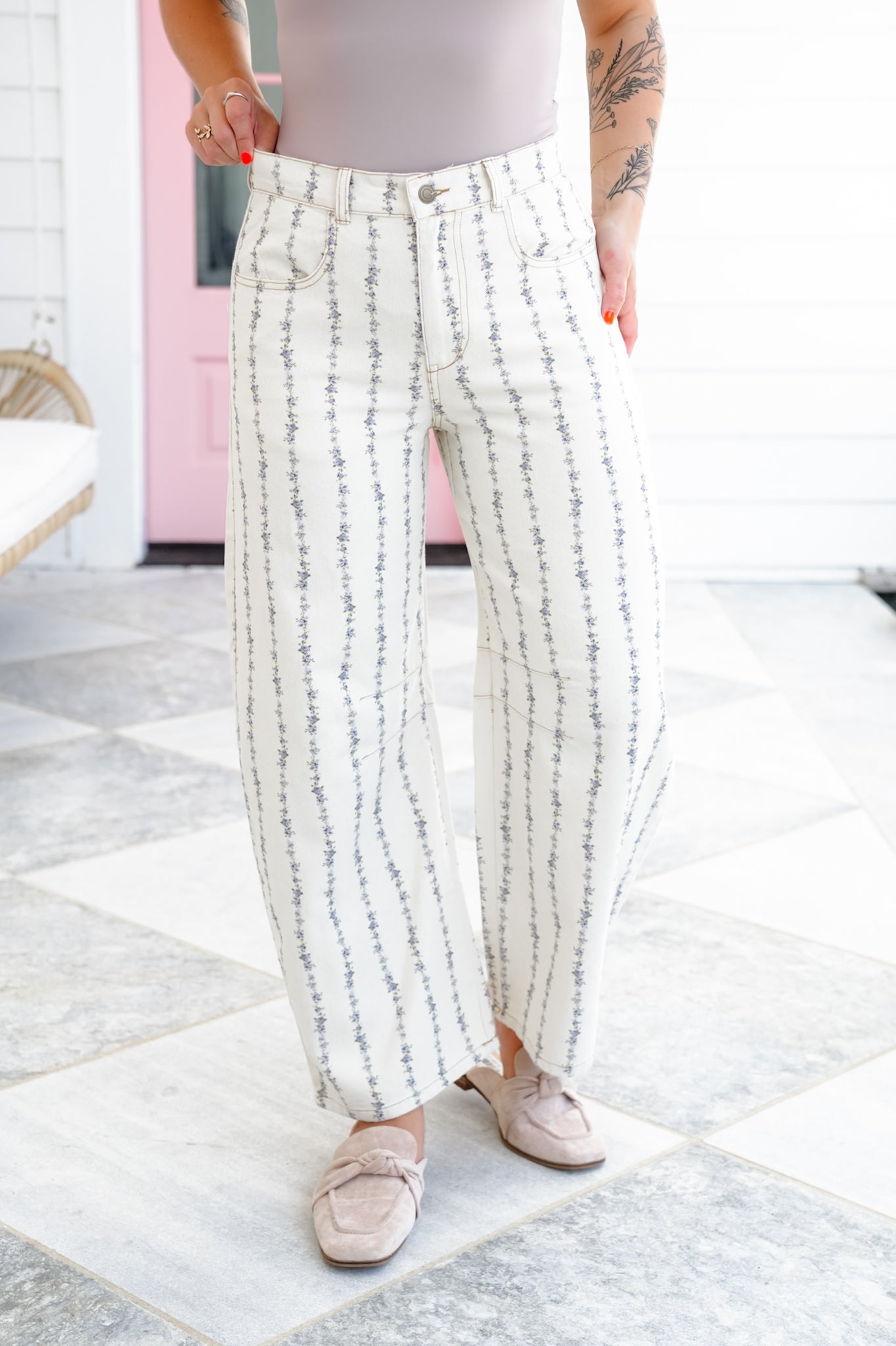 Floral Print Relaxed Barrel Pants