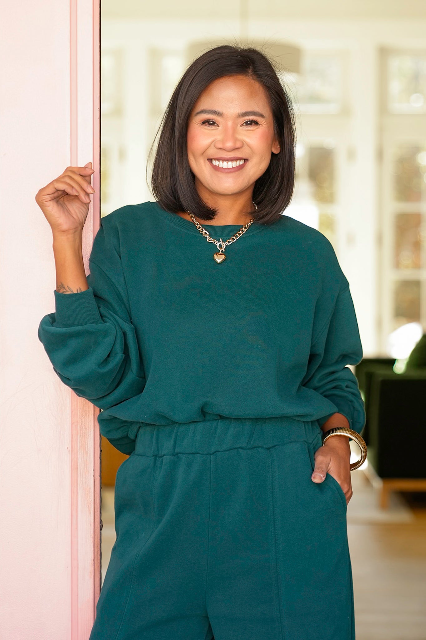 Long Sleeve Elastic Hem Crop Sweatshirt