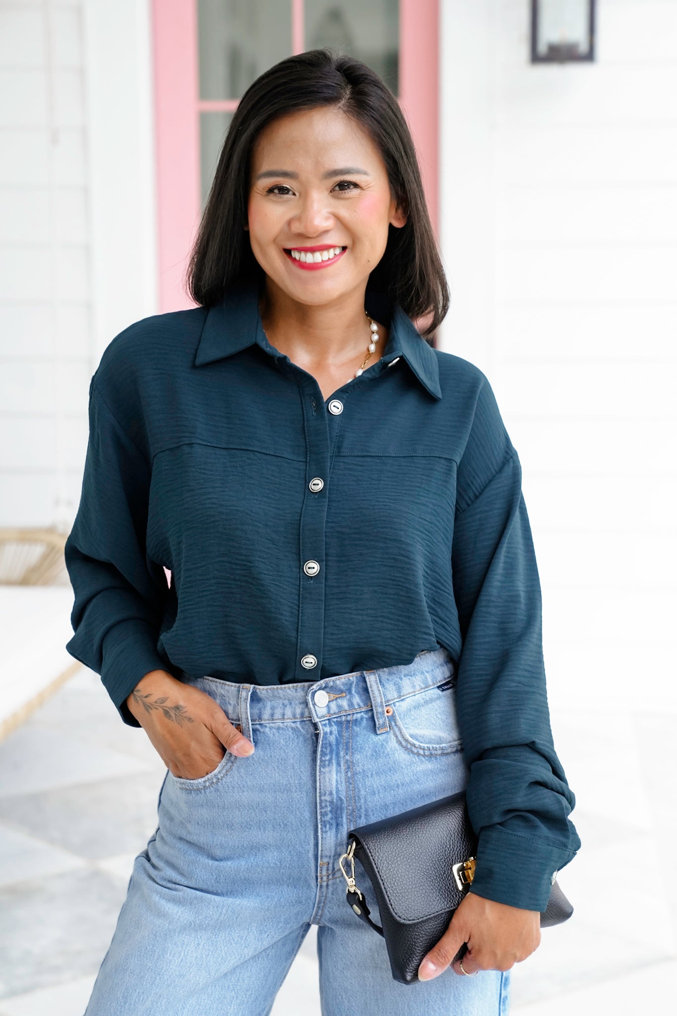 Plus/Reg Textured Long Sleeve Button Down Blouse