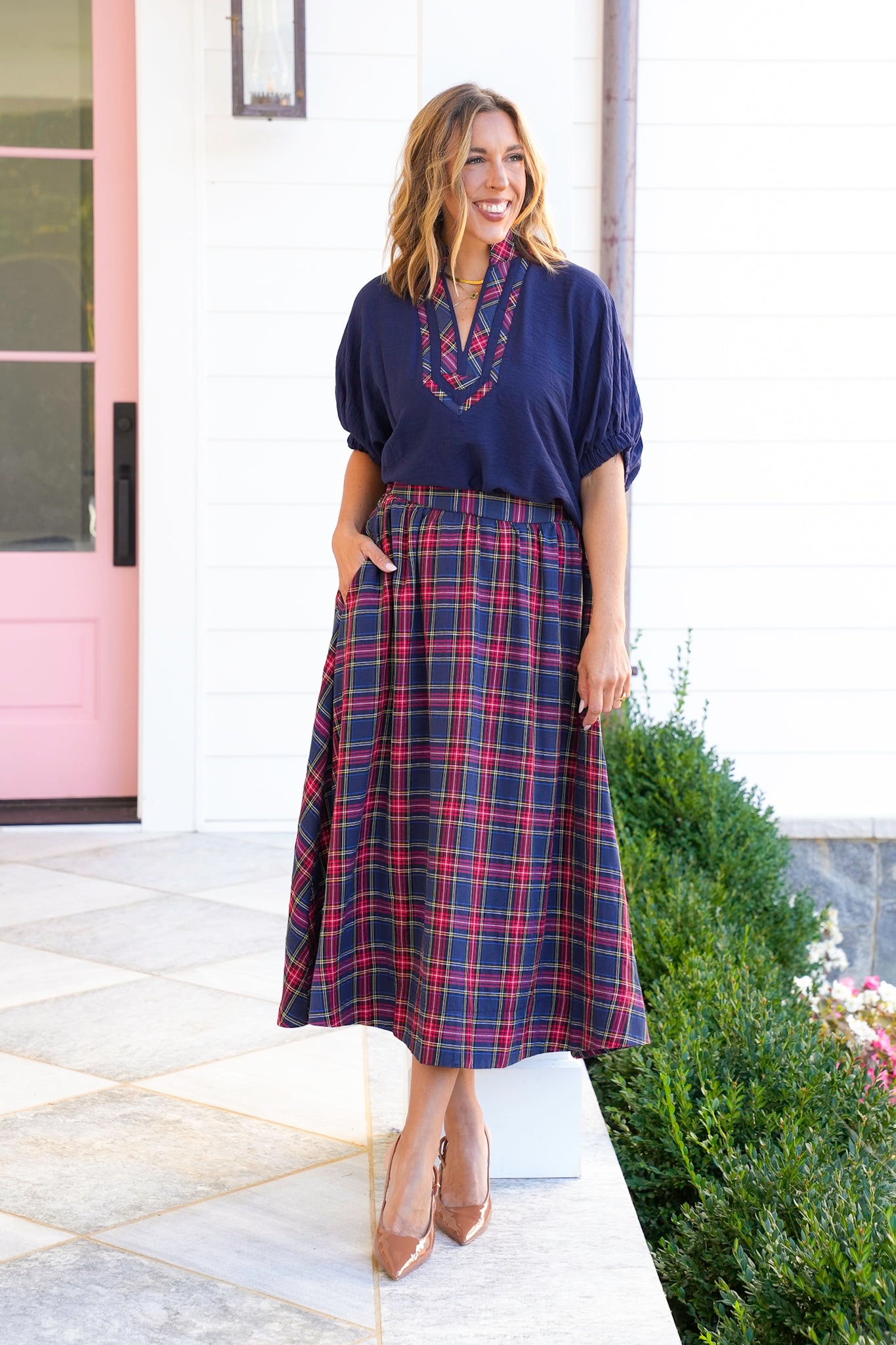 Plus/Reg Short Dolman Sleeve Plaid V Neck Top