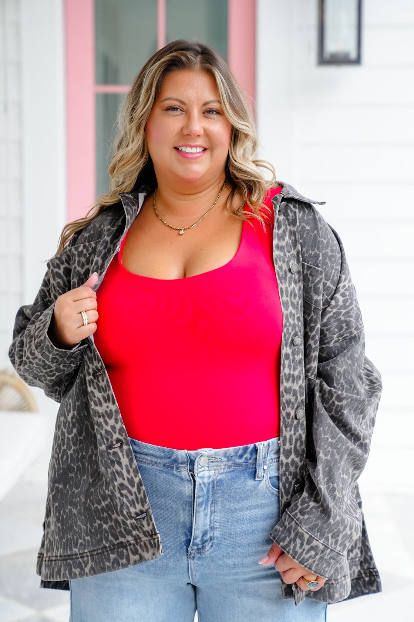 Door Buster! Zenana U-Neck Seamless Cropped Tank Top with Built-In Bra