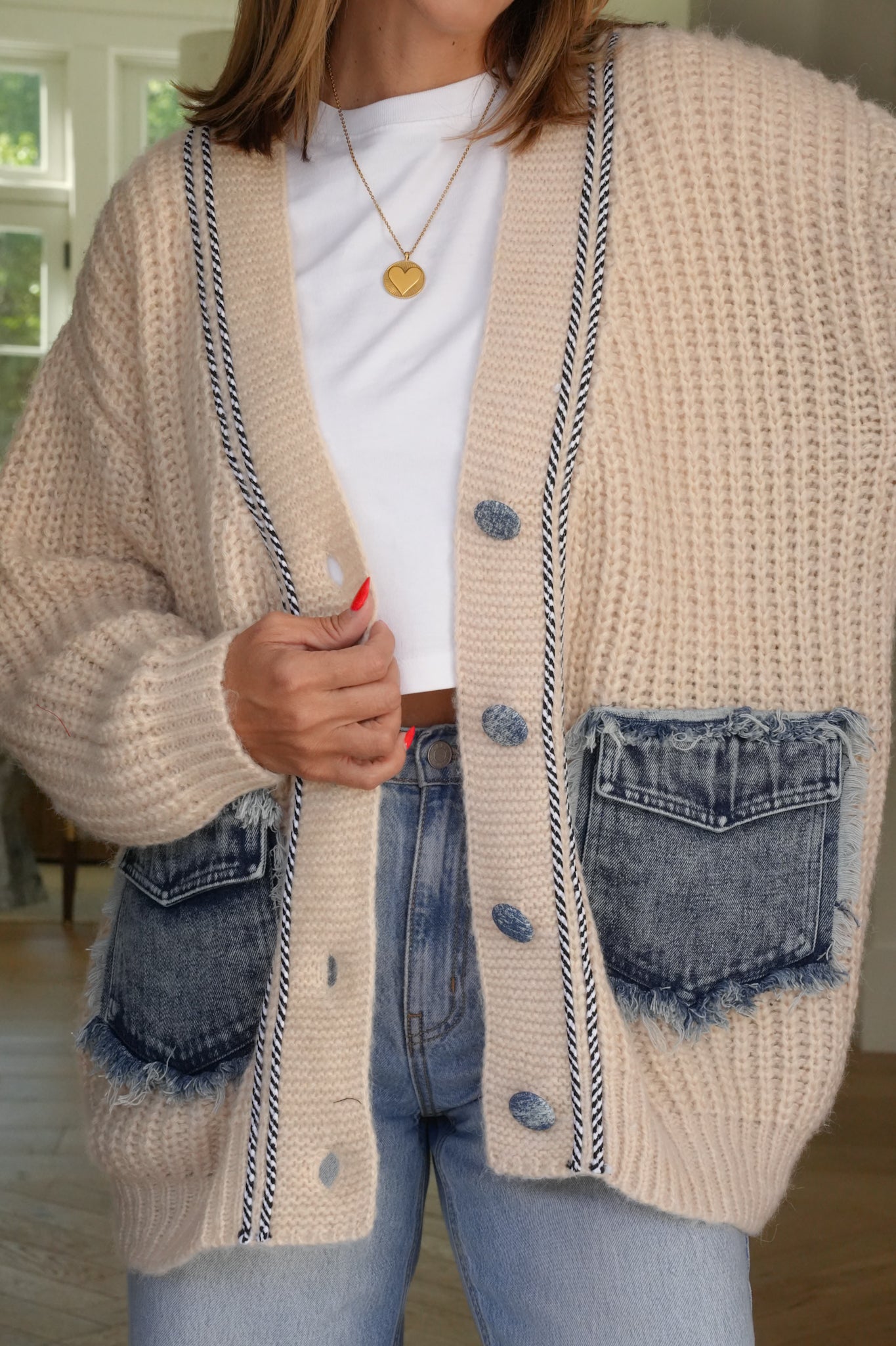Plus/Reg Long Sleeve V-Neck Cardigan Sweater with Denim Pockets