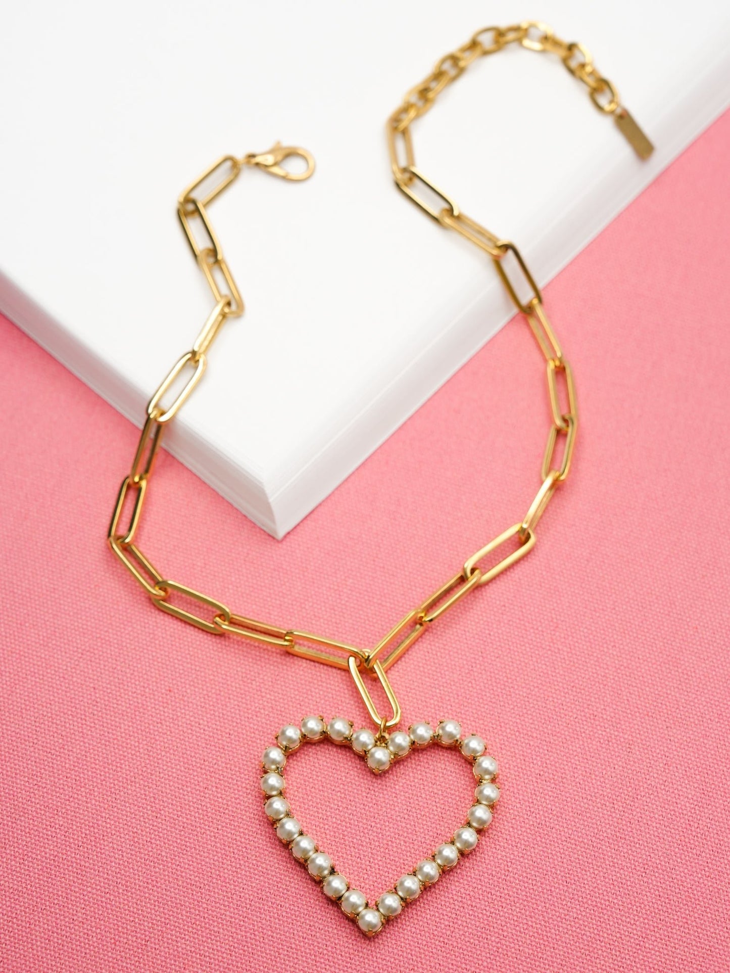 TOVA Pop Heart Necklace - Freckled Poppy