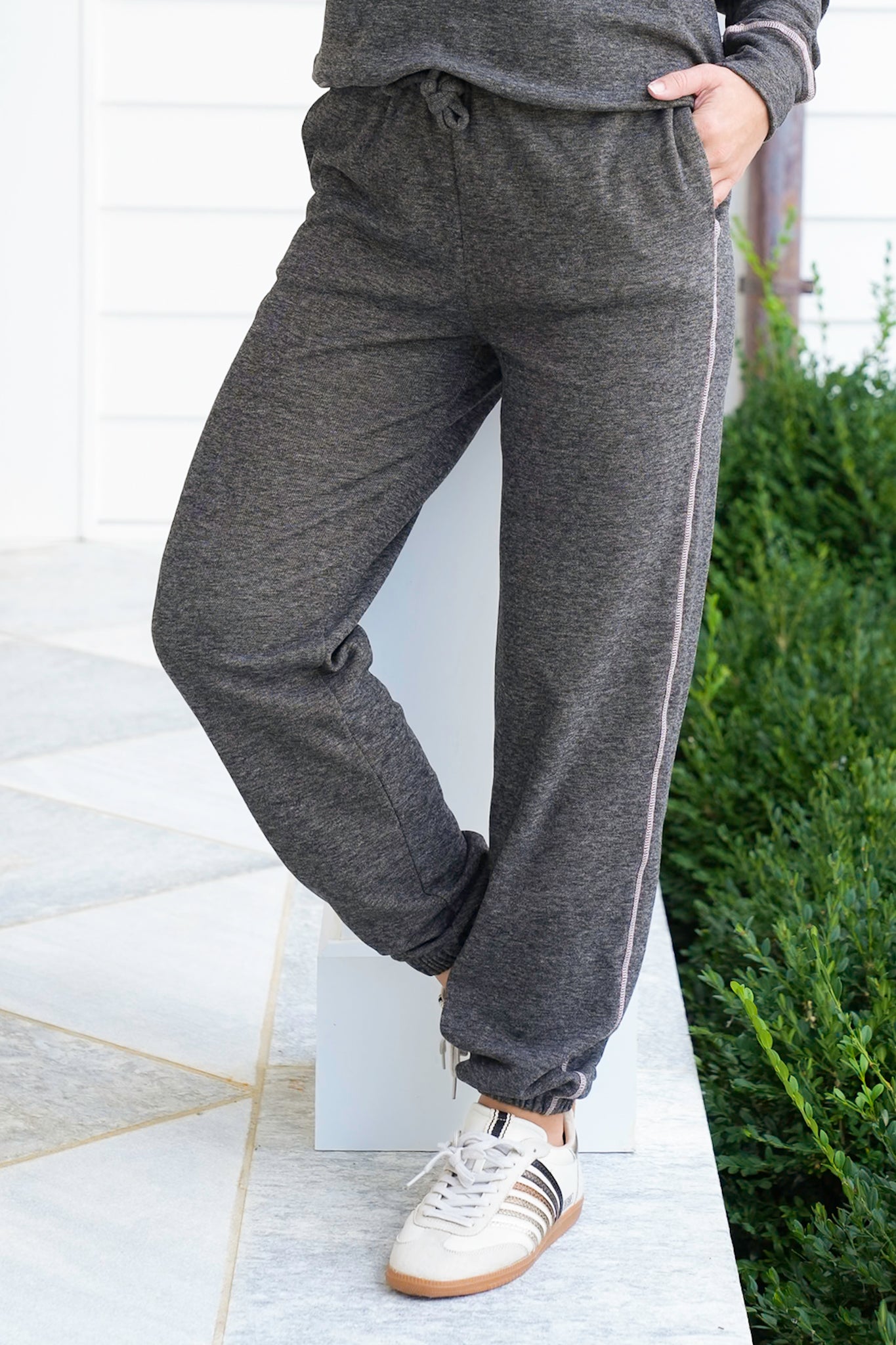 Heathered Elastic Waist Joggers