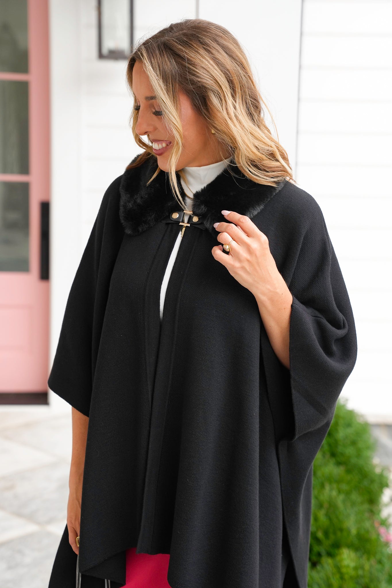 Plus/Reg Black 3/4 Sleeve Poncho Top with Faux Fur