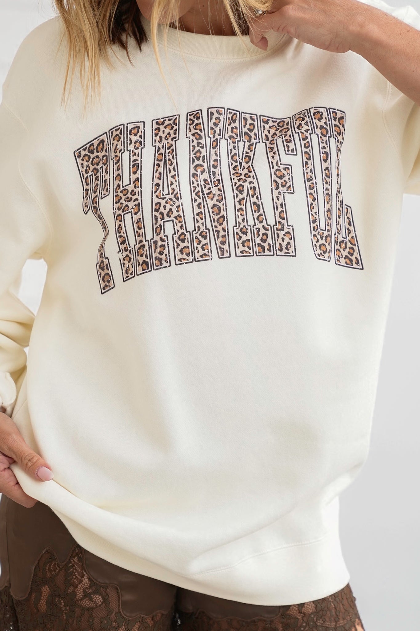 Plus/Reg Long Sleeve "Thankful" Graphic Sweatshirt