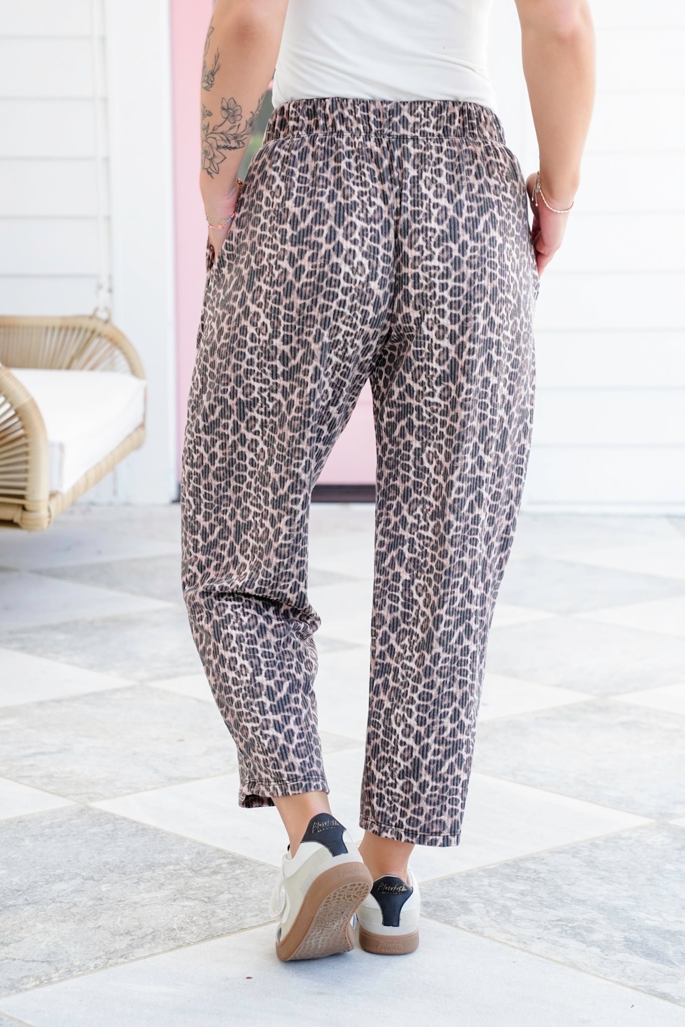 Plus/Reg Leopard Ribbed Knit Elastic Waist Pants