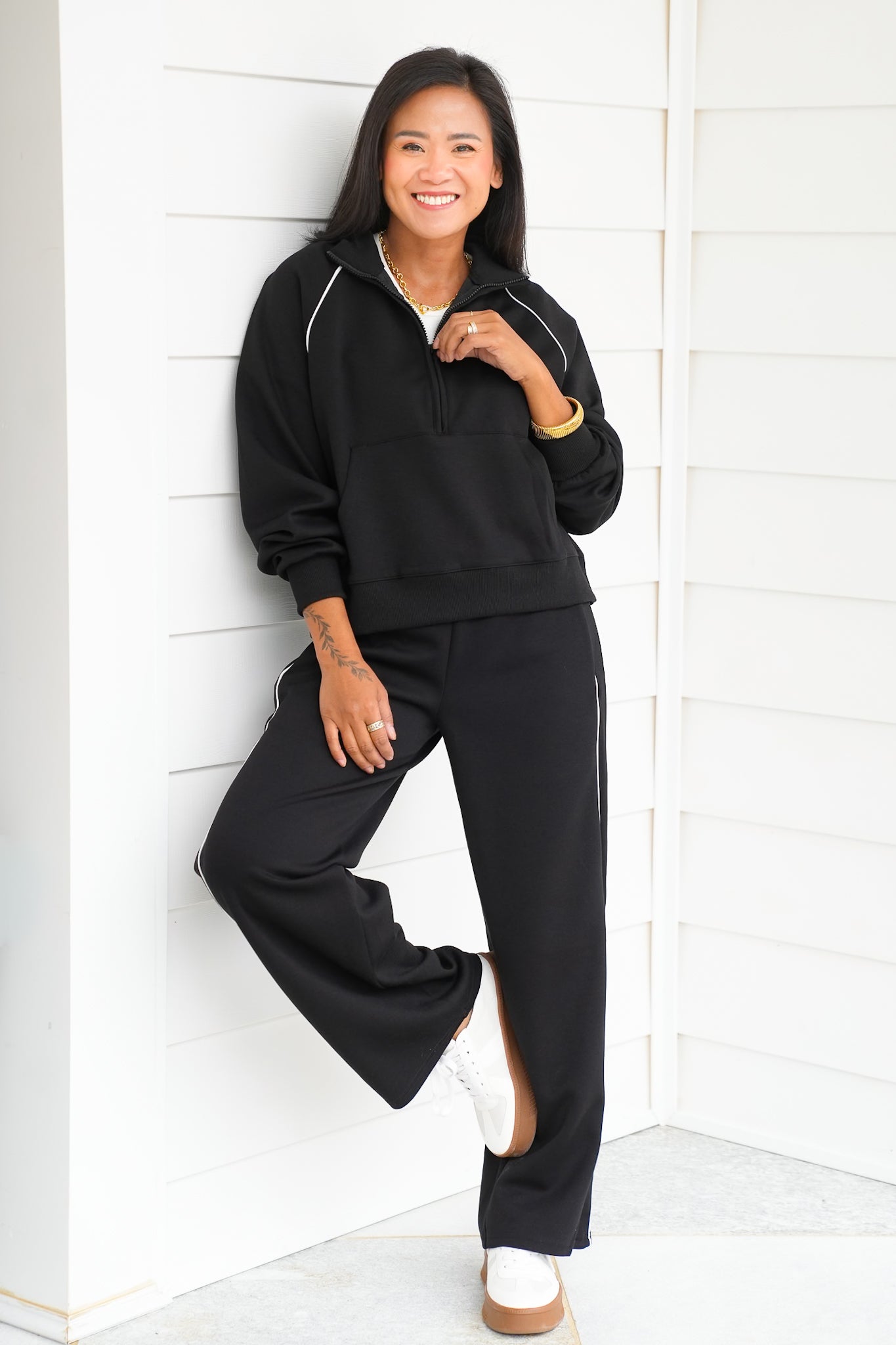 Elastic Waist Wide Leg Sweatpants