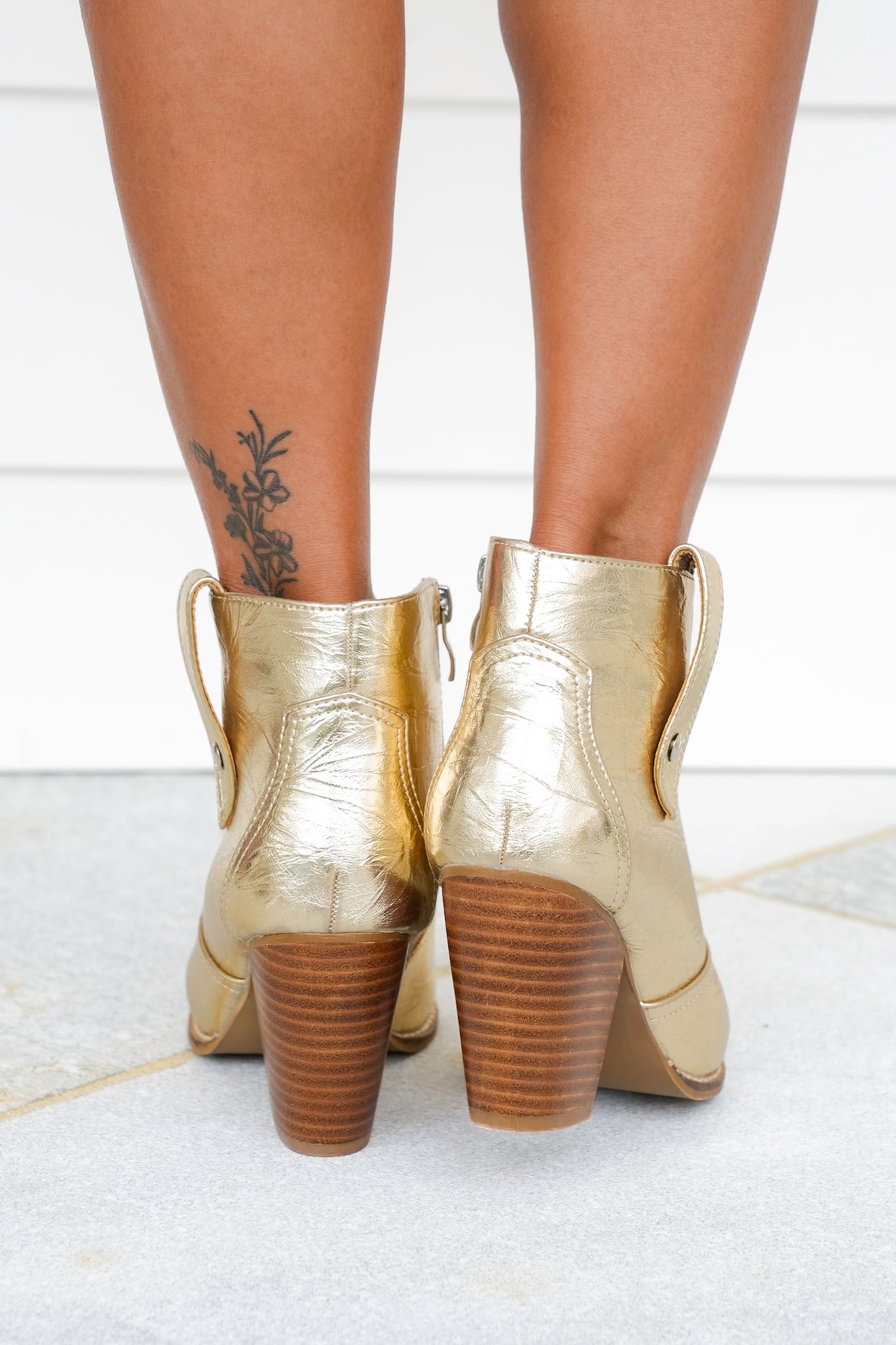 Corky's "Bar Hoppin" Western Side Pull Tab Stacked Heel Bootie
