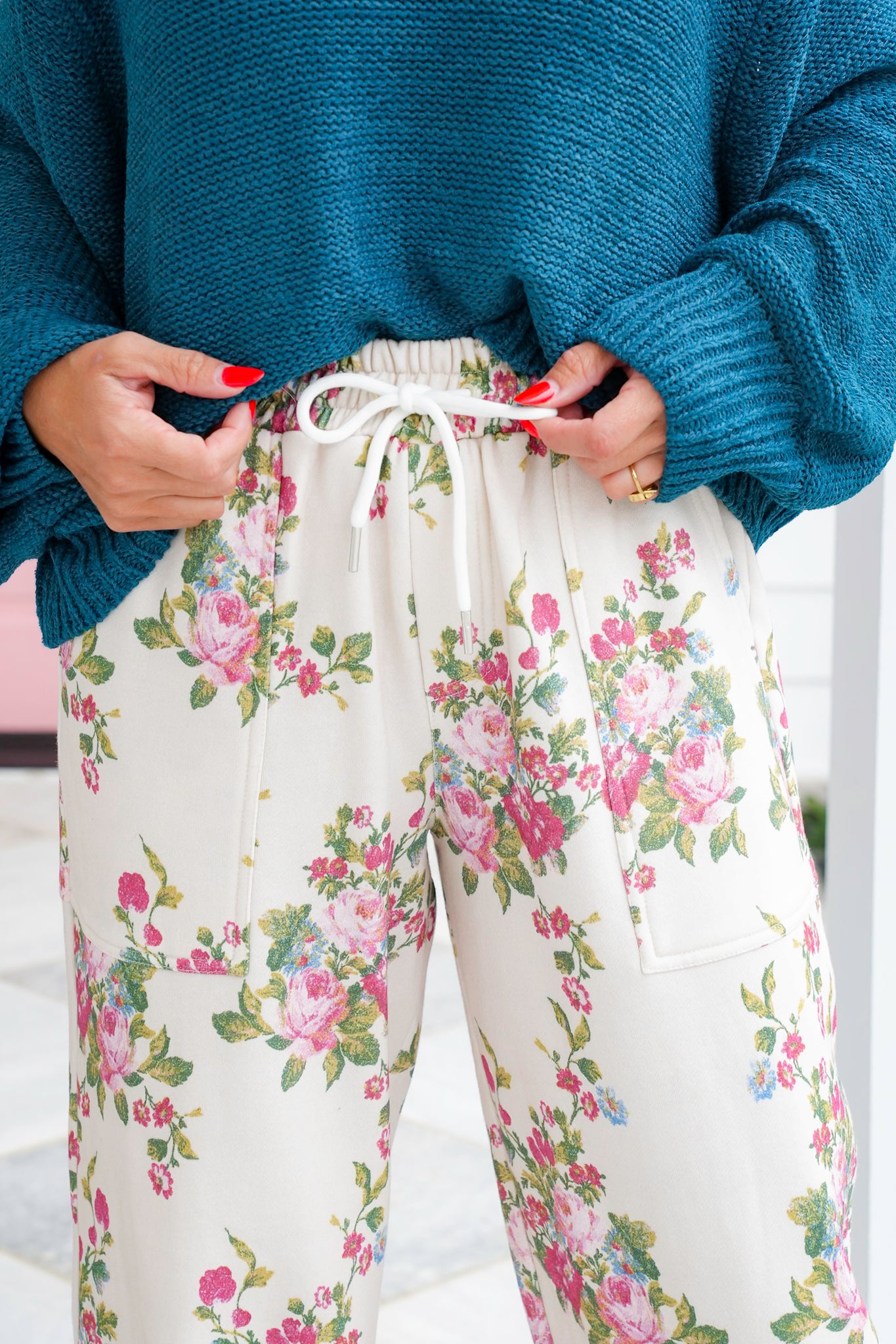 Floral Print Elastic Waist Jogger with Drawstring