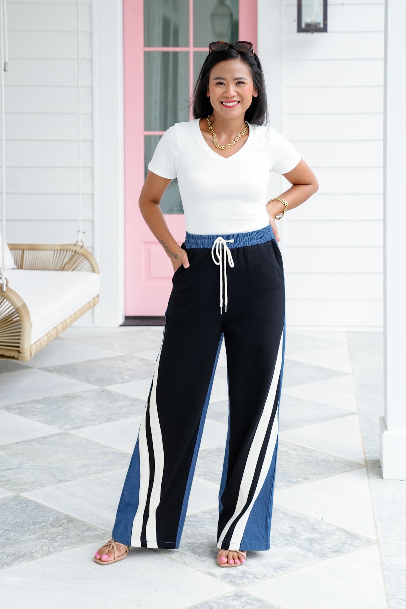 Solid Short Sleeve V-Neck Top