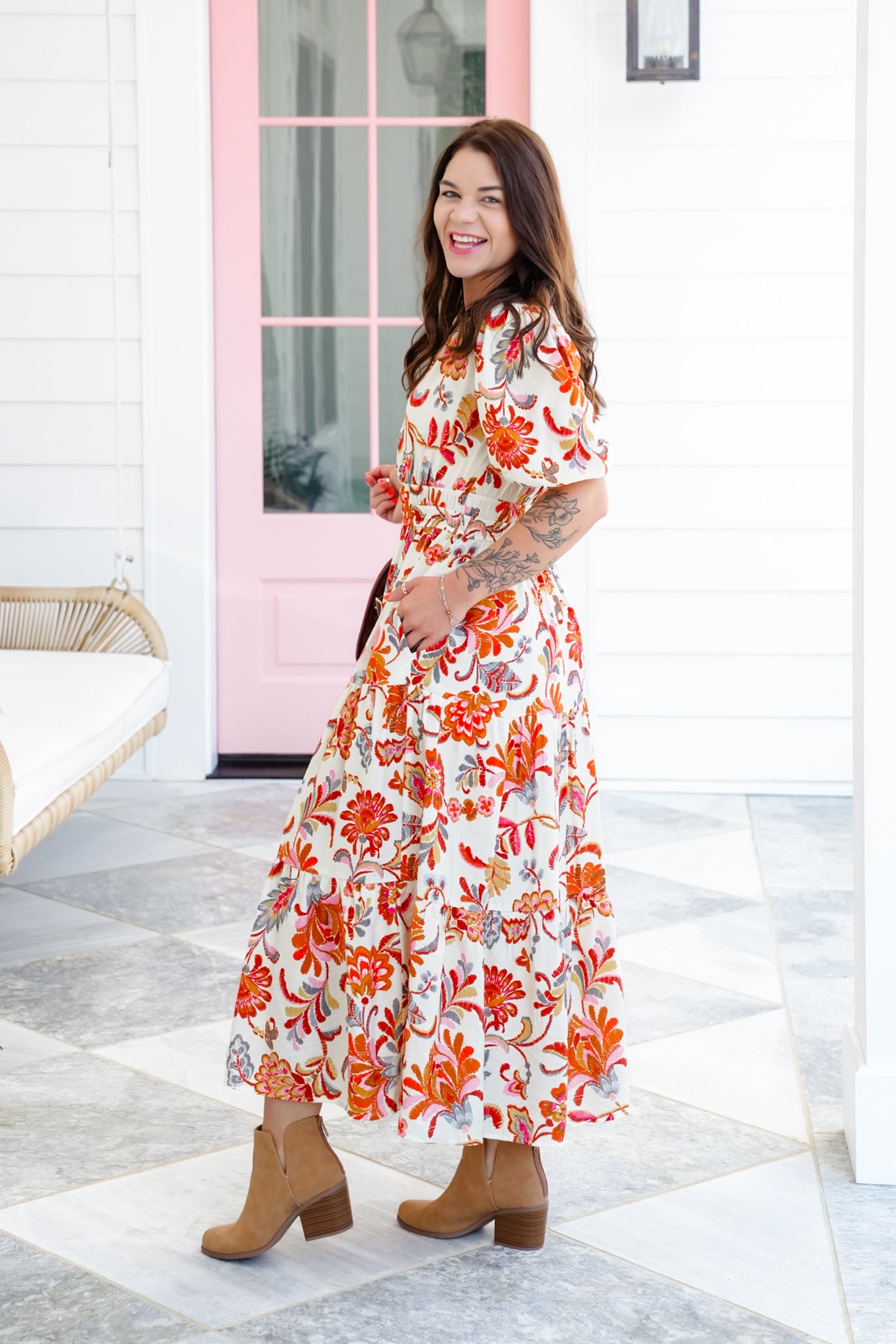 Plus/Reg Ivory Floral Short Sleeve Tiered Midi Dress