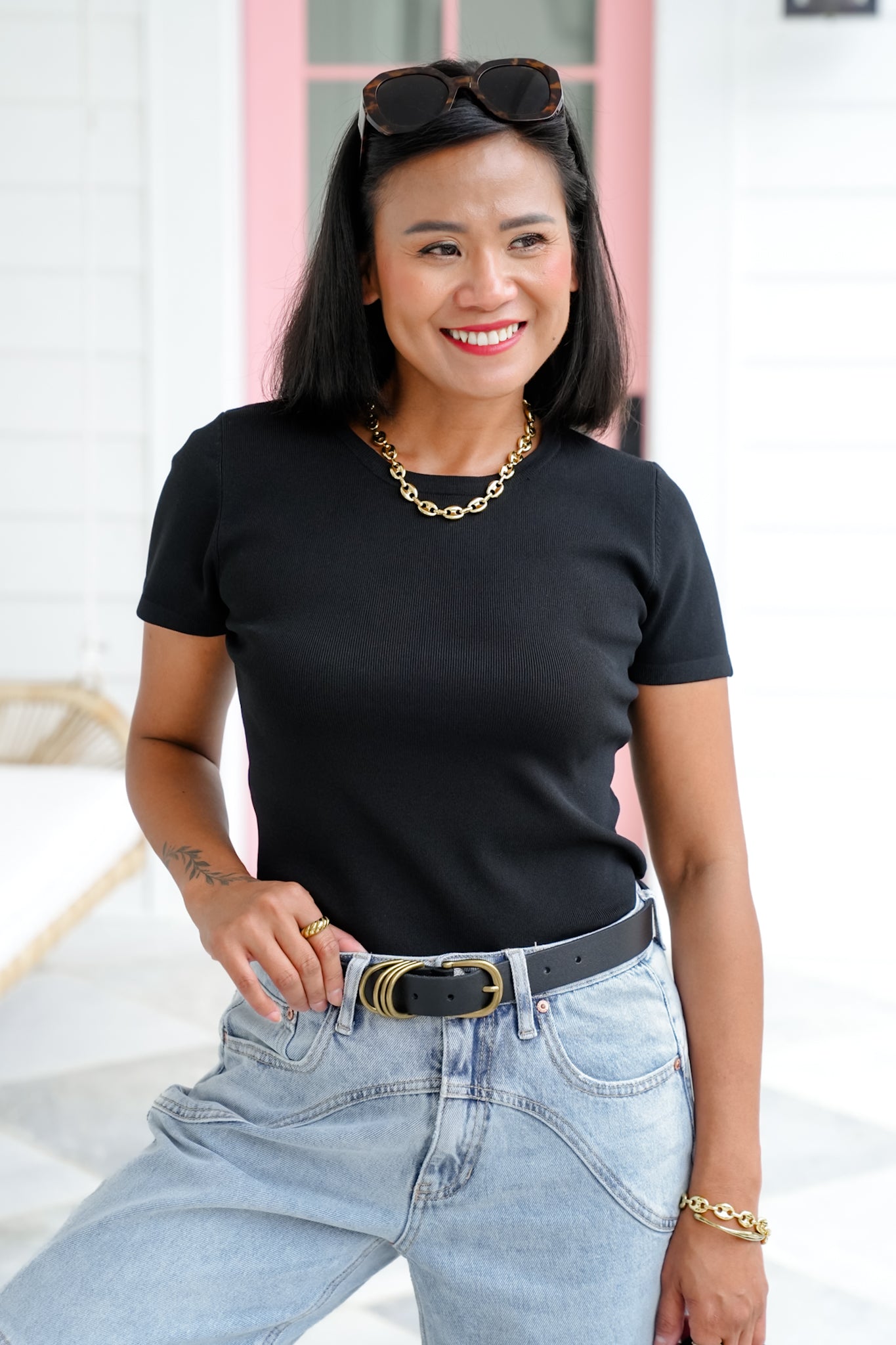 Black Ribbed Short Sleeve Round Neck Top