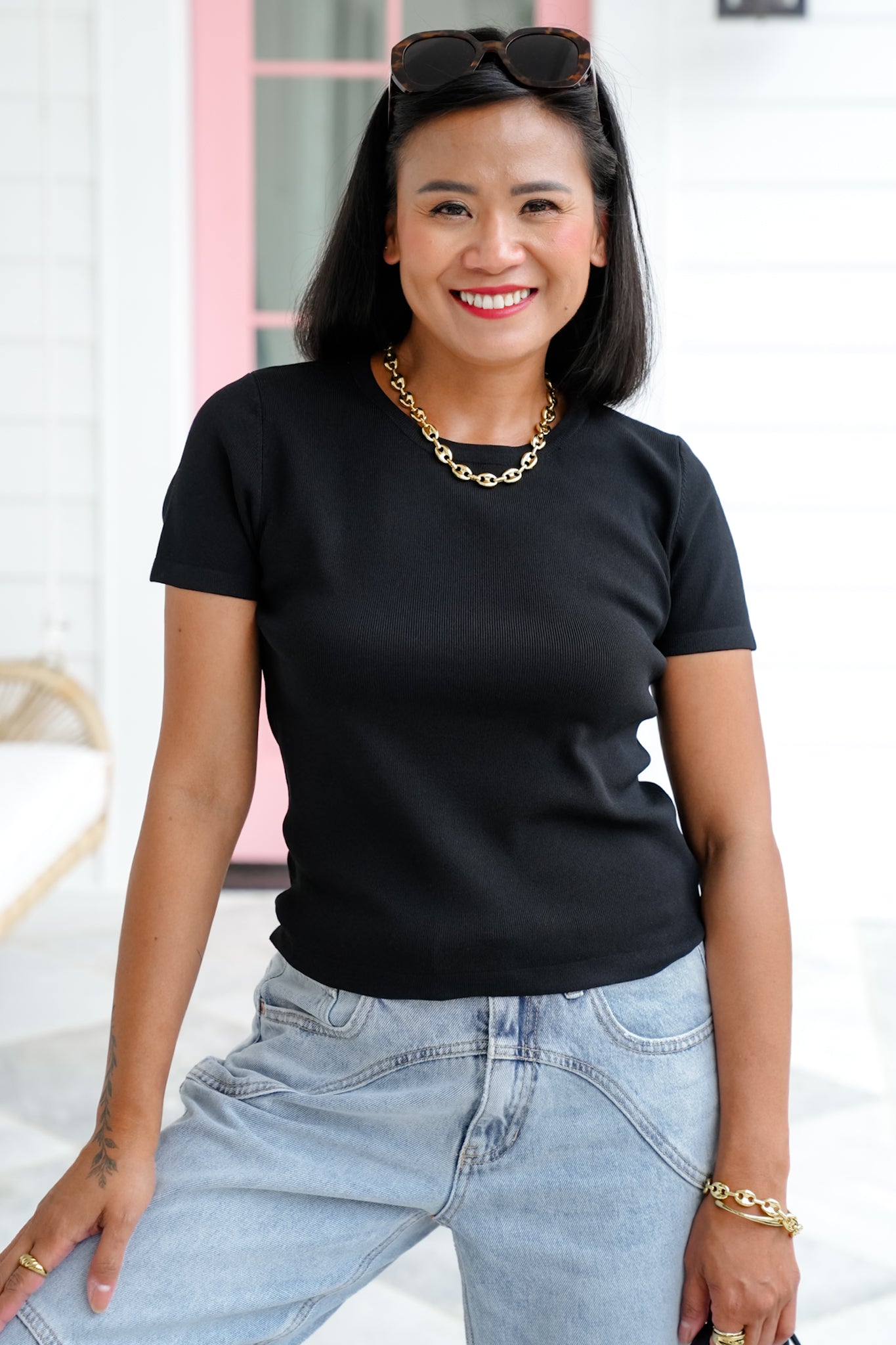 Black Ribbed Short Sleeve Round Neck Top
