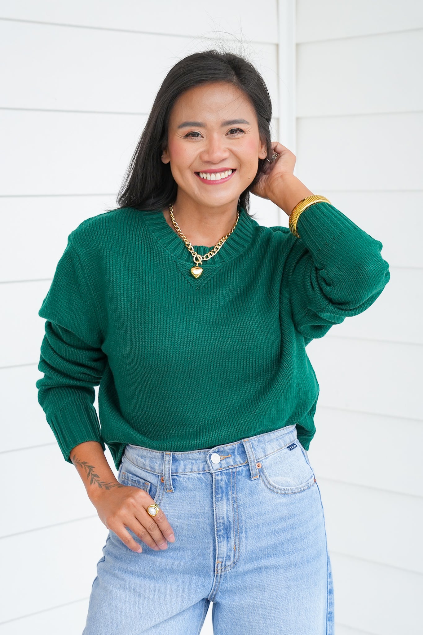 Solid Long Sleeve Crew Neck Cropped Sweater