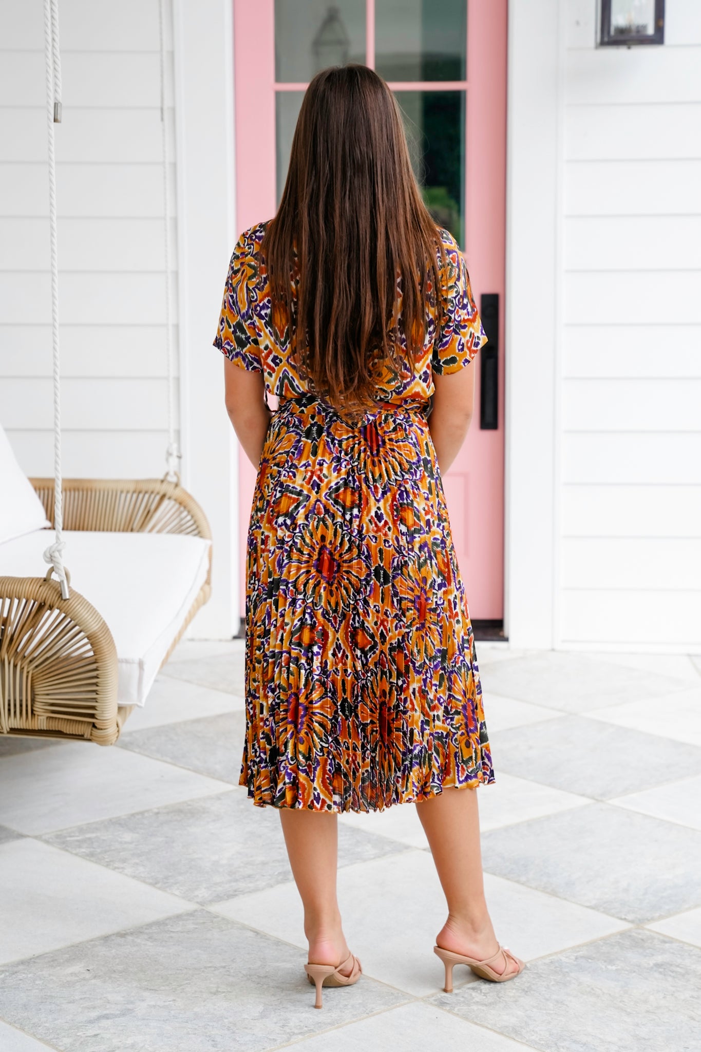 Abstract Print Short Sleeve Midi Dress With Pleated Skirt Detail