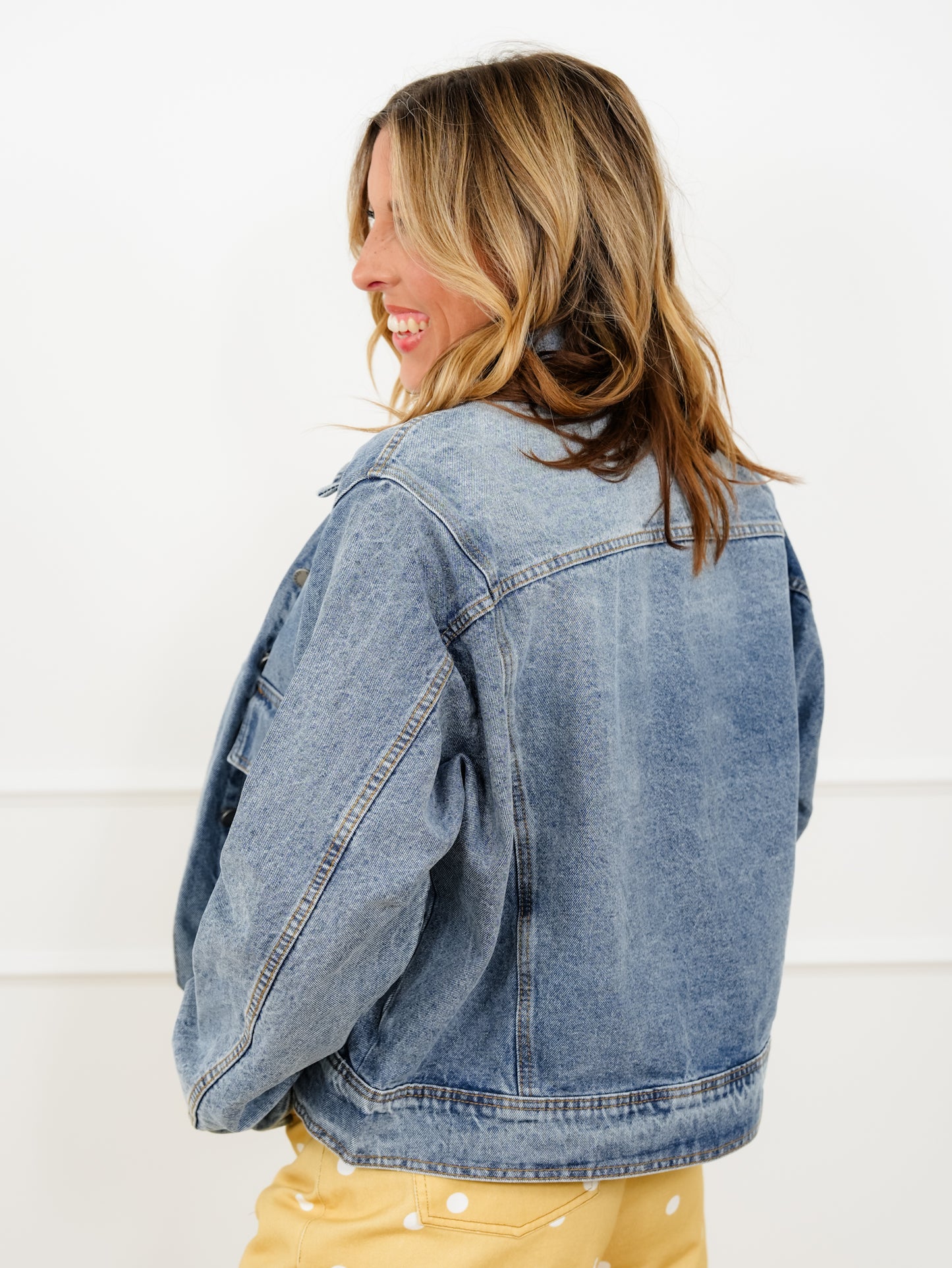 Restock! Veveret Medium Wash Long Sleeve Jacket with Big Pocket Detail