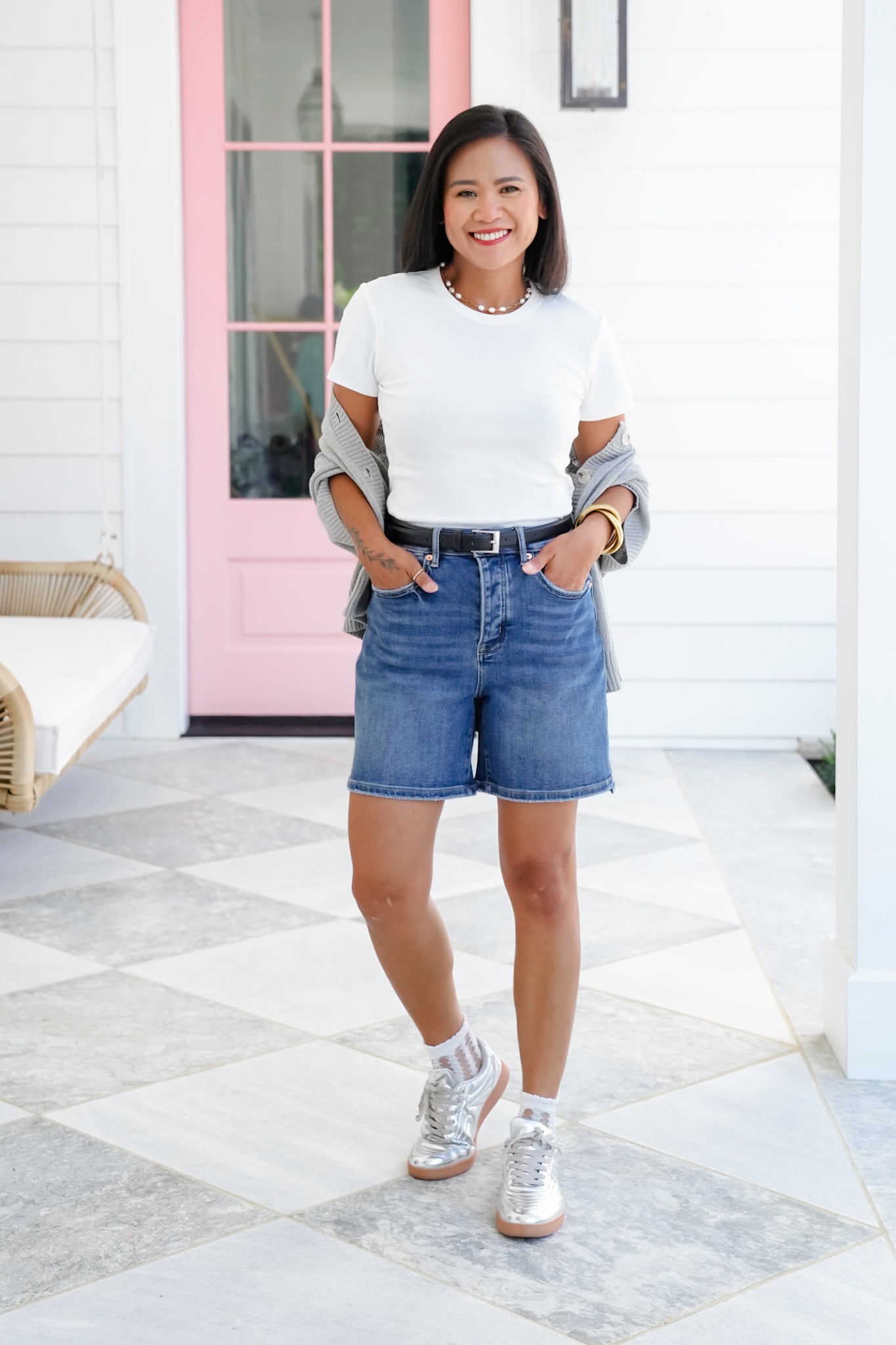 Ribbed Knit Short Sleeve Round Neck Top