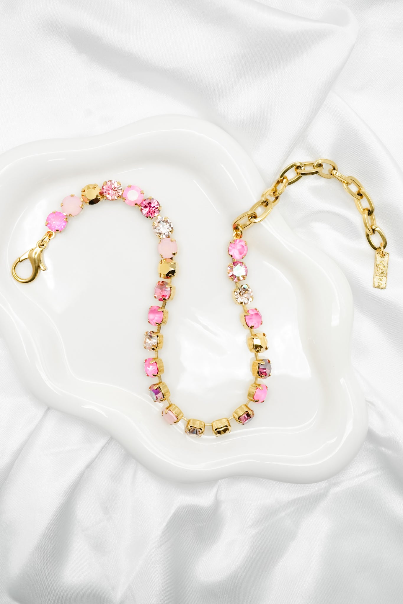 TOVA Oakland Choker in Aura Pink