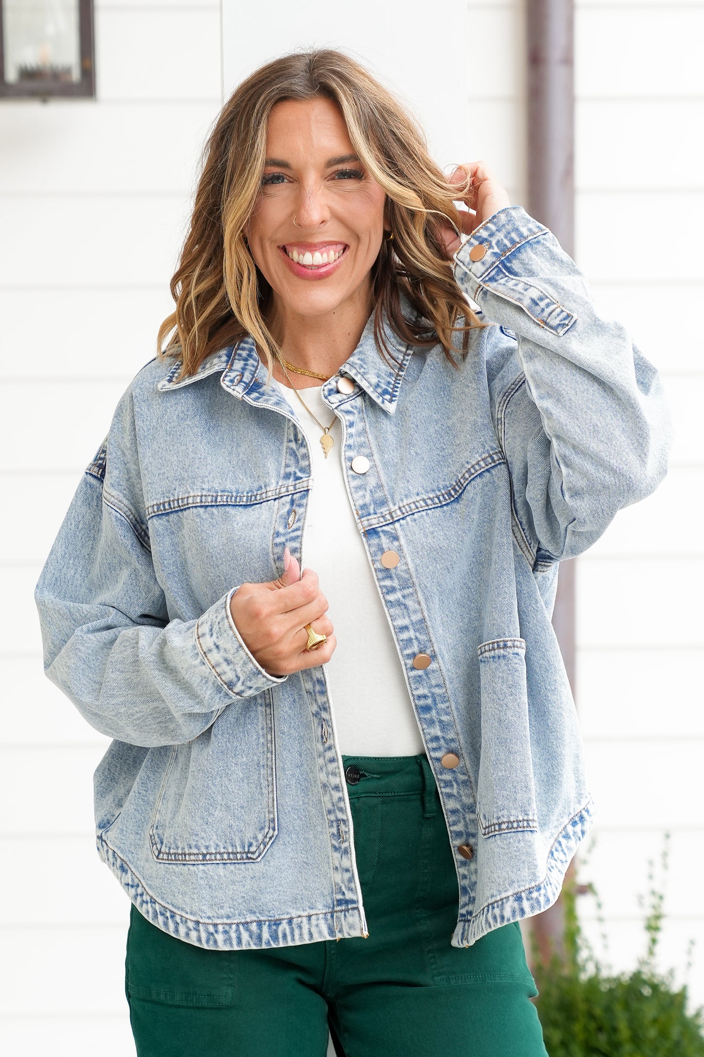 Light Wash Long Sleeve Double Pocket Jacket