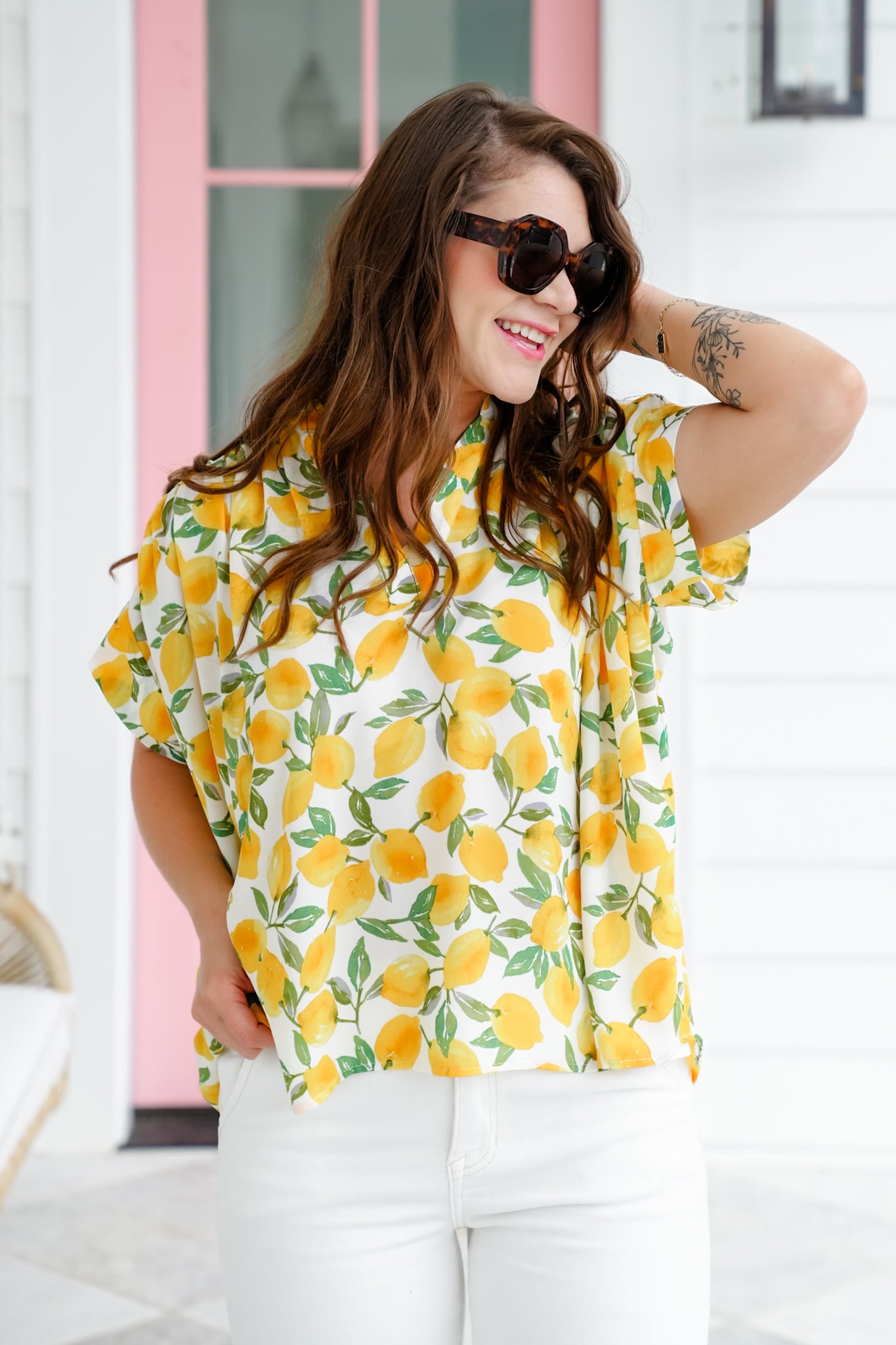Plus/Reg Lemon Print Short Sleeve Split Neck Blouse