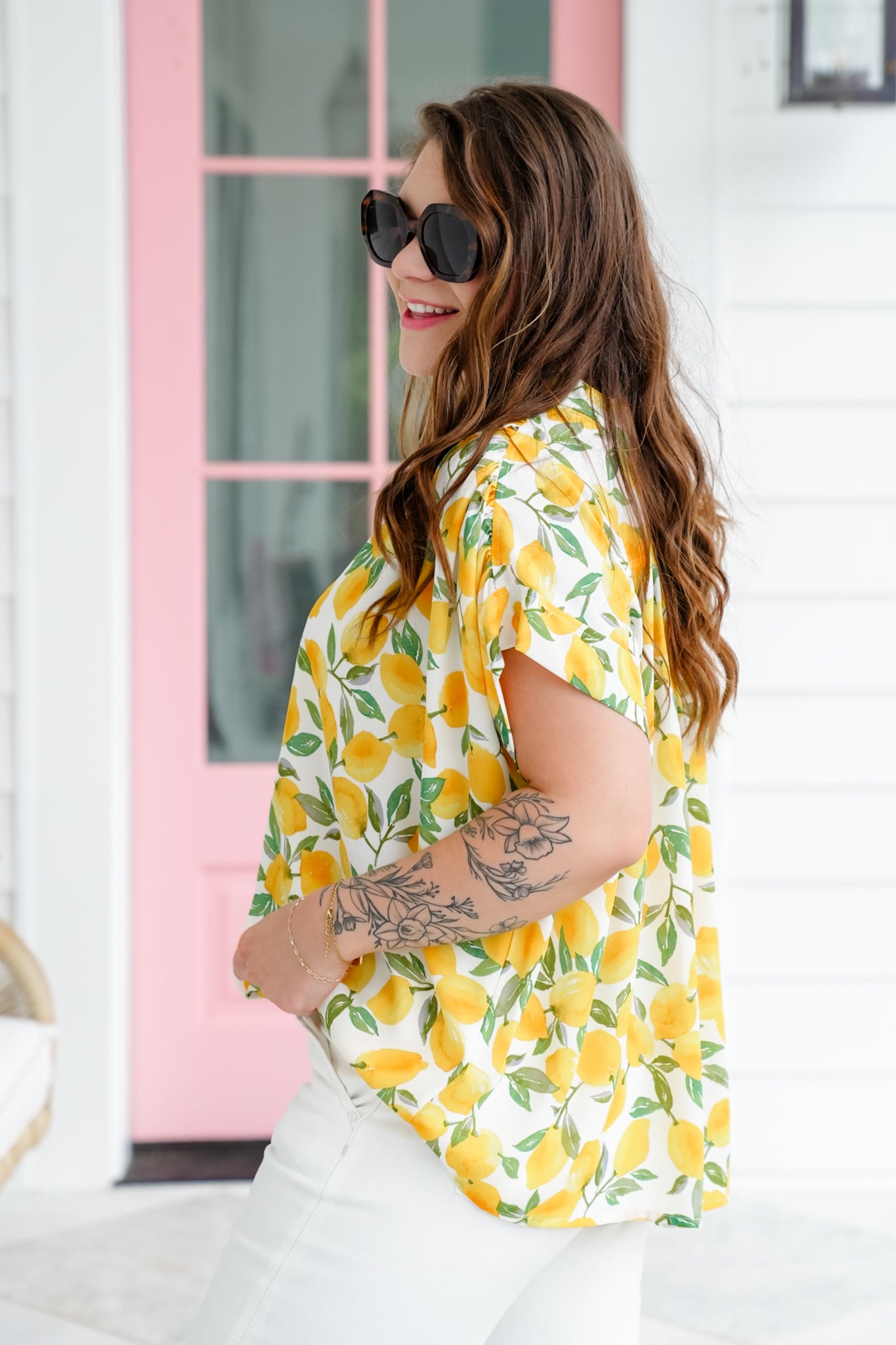 Plus/Reg Lemon Print Short Sleeve Split Neck Blouse
