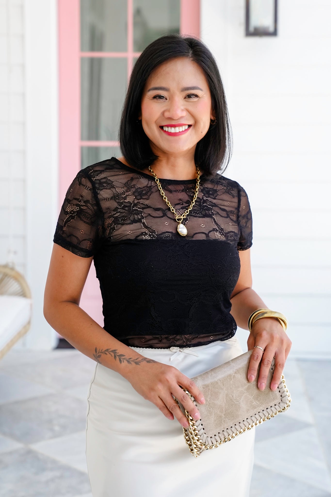 Plus/Reg Floral Lace Short Sleeve Round Neck Top