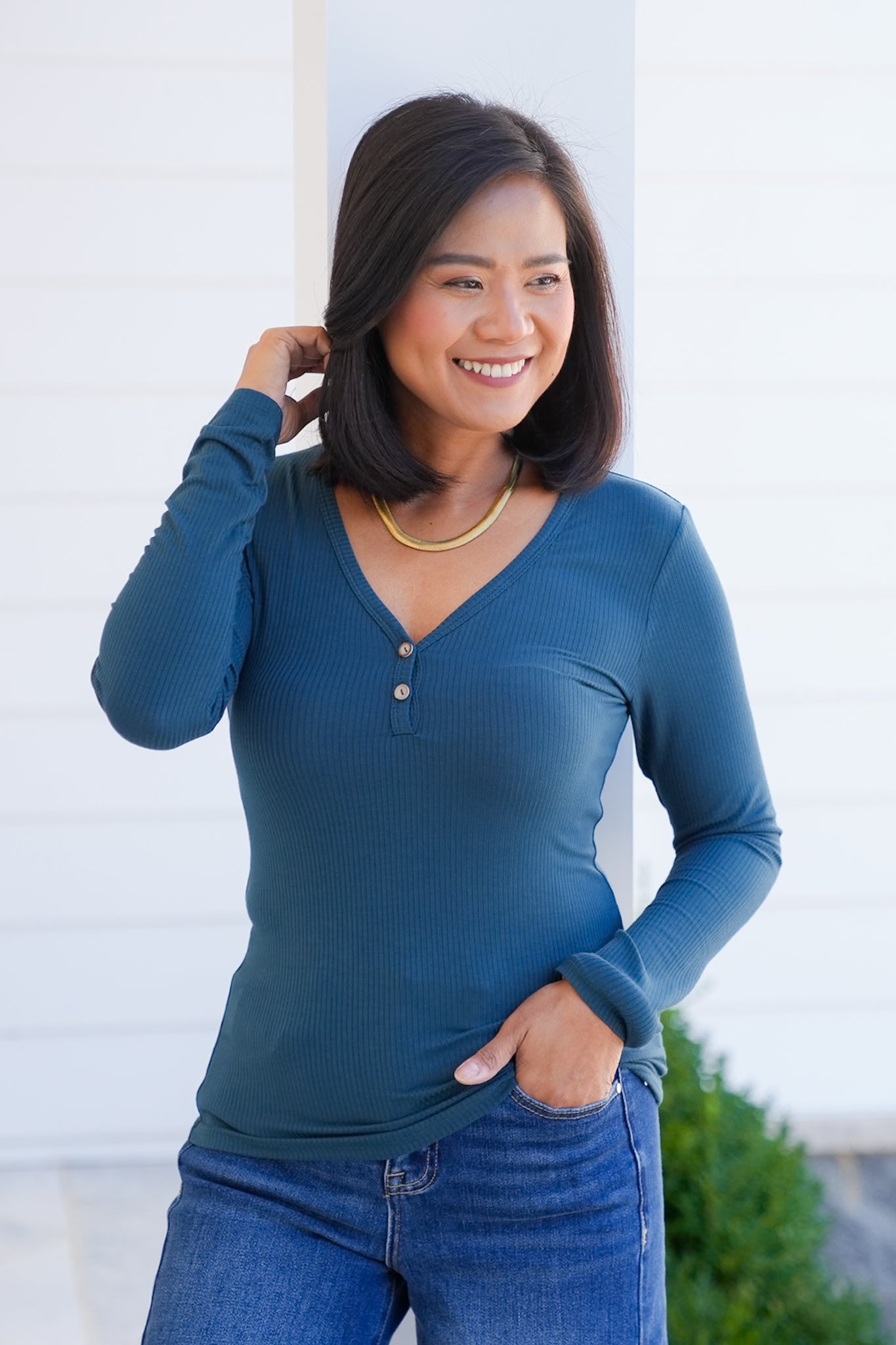Door Buster! Plus/Reg Ribbed Knit Long Sleeve V Neck Top