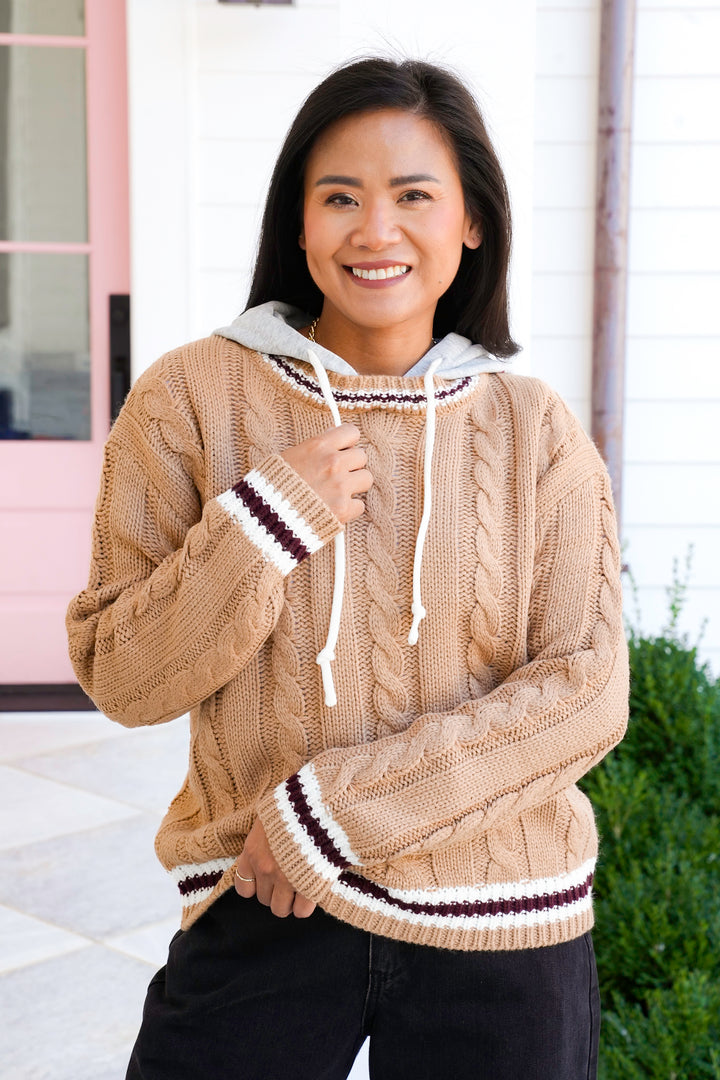 Knit Long Sleeve Hooded Sweater With Contrast