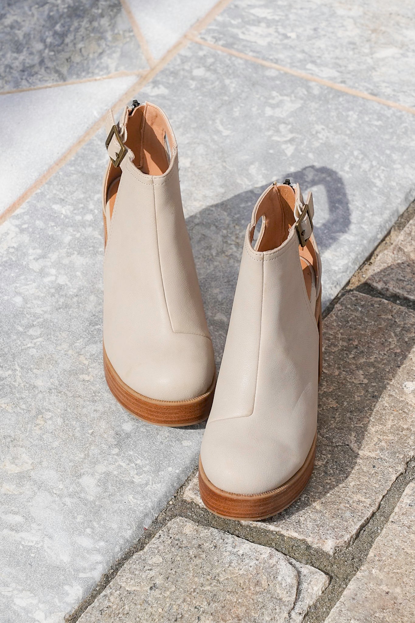 Yellow Box Block Heel Vegan Leather Platform Clog With Back Zipper