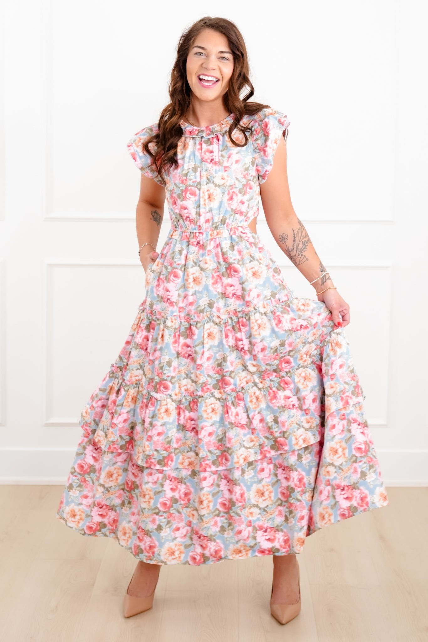 floral maxi dress with cutouts Floral Print Tiered Maxi Dress with Side Cut Out Detail Blue / L