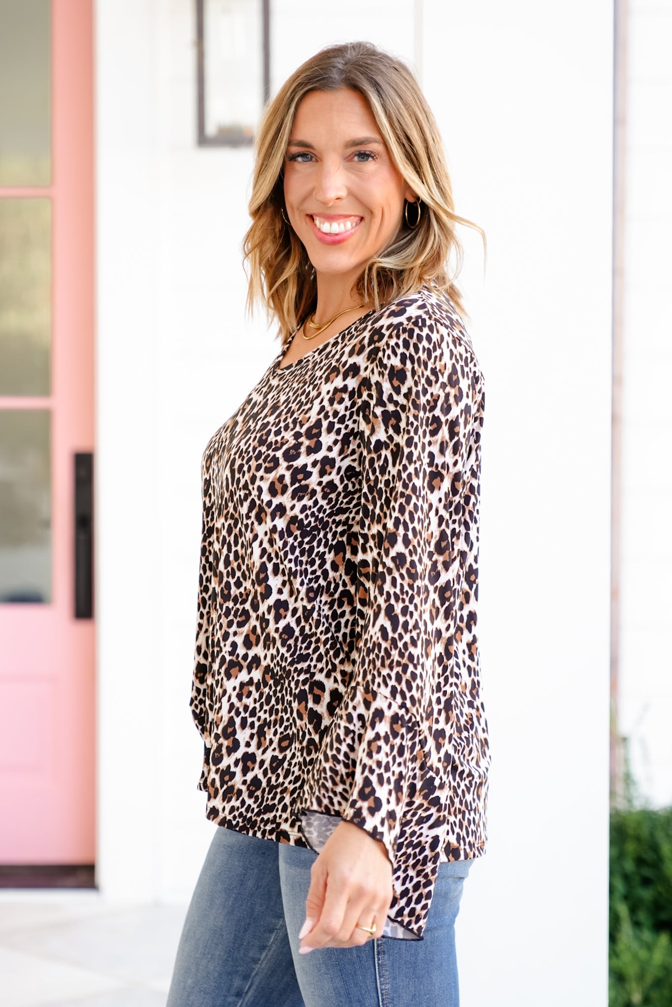 Plus/Reg Leopard Print Long Bell Sleeve V Neck Top