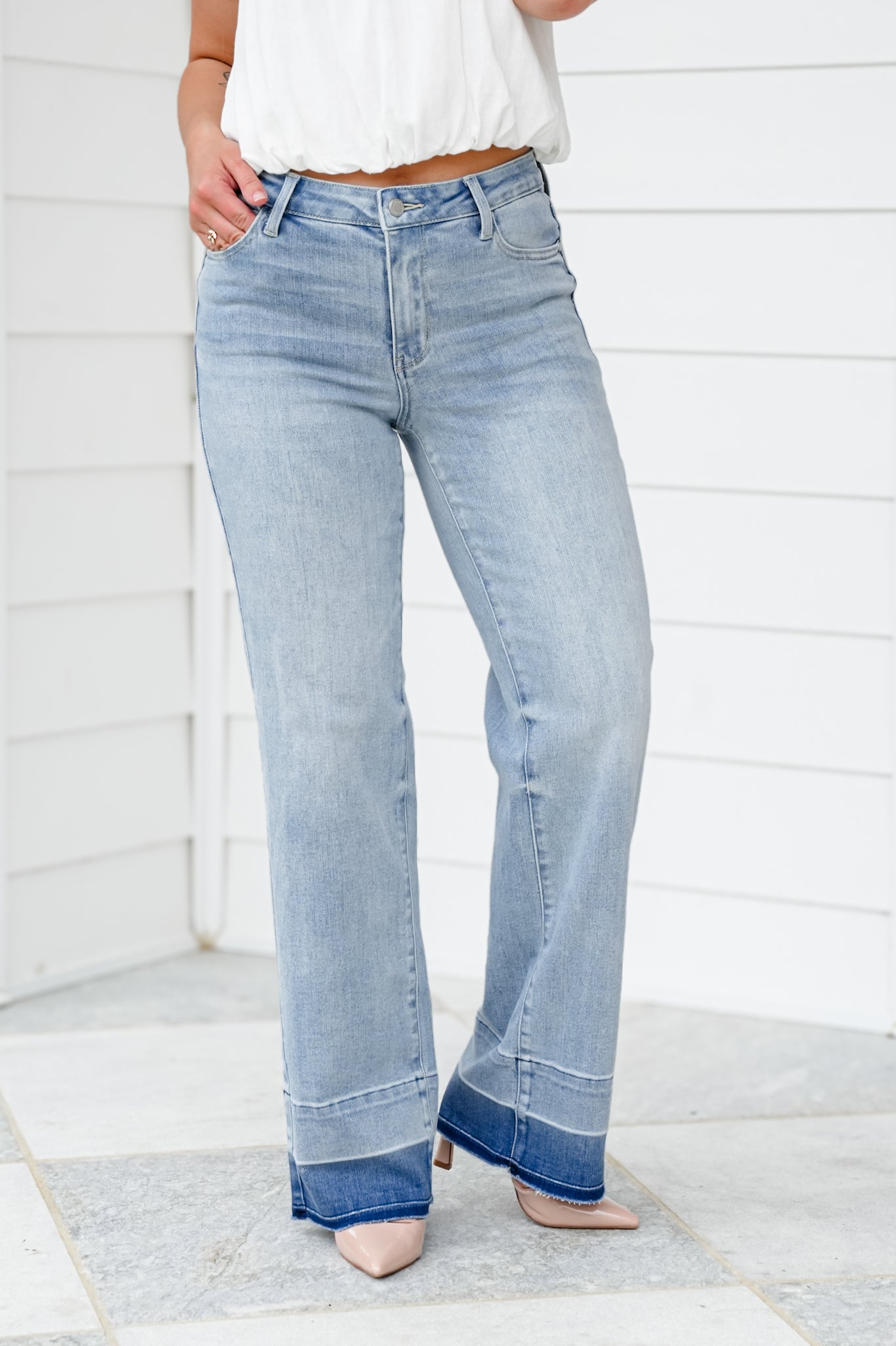 Judy Blue Mid Rise Light Wash Wide Leg Released Hem Jeans