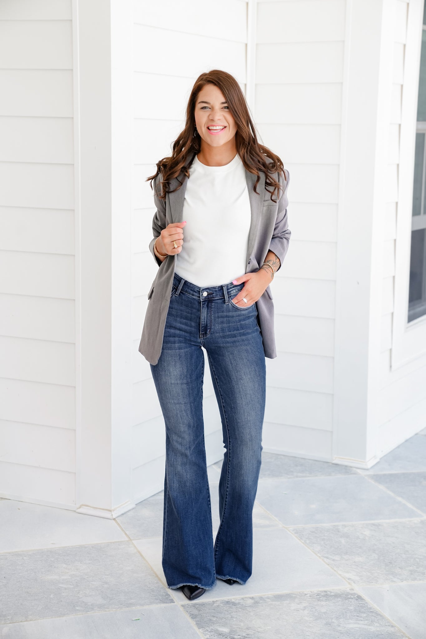 Judy Blue Mid Rise Medium Vintage Wash Flare Jeans with Distressed and Frayed Hem