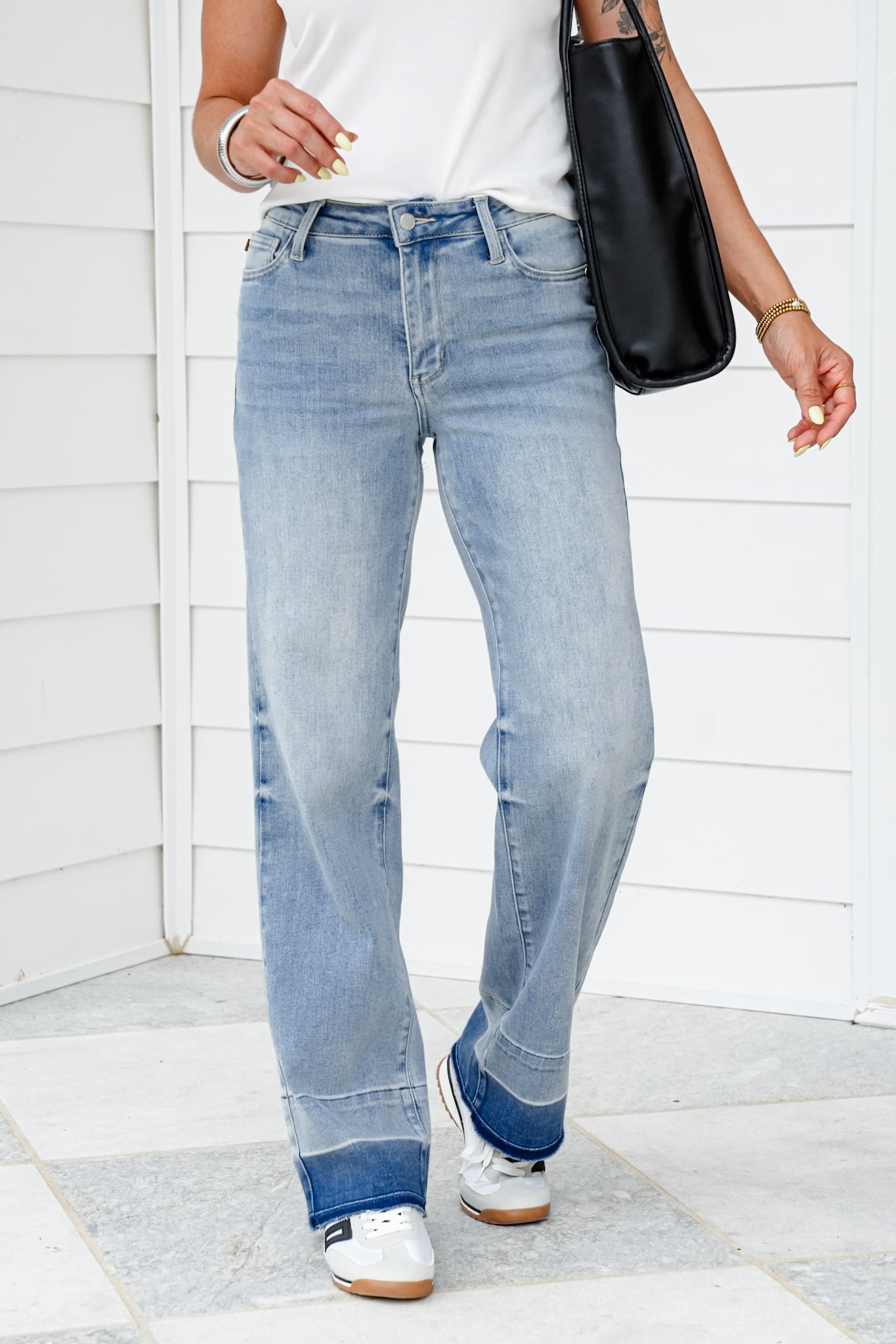 Judy Blue Mid Rise Light Wash Wide Leg Released Hem Jeans