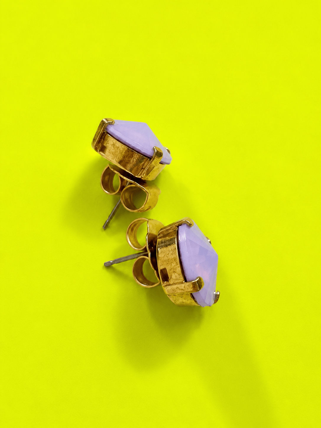 TOVA Basic Studs In Unicorn - Freckled Poppy