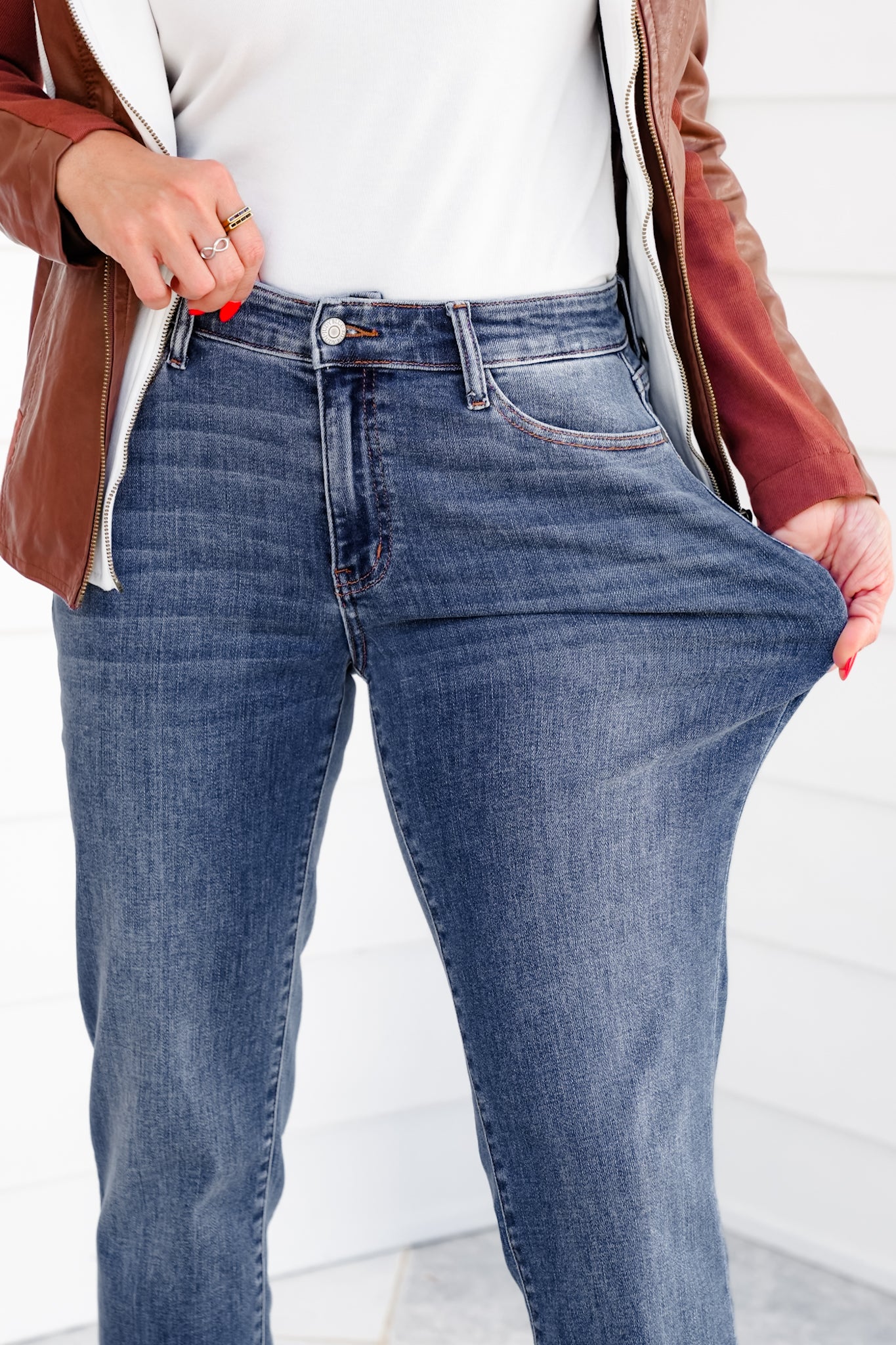 Judy Blue Mid Rise Medium Wash Classic Cuffed Boyfriend Jeans