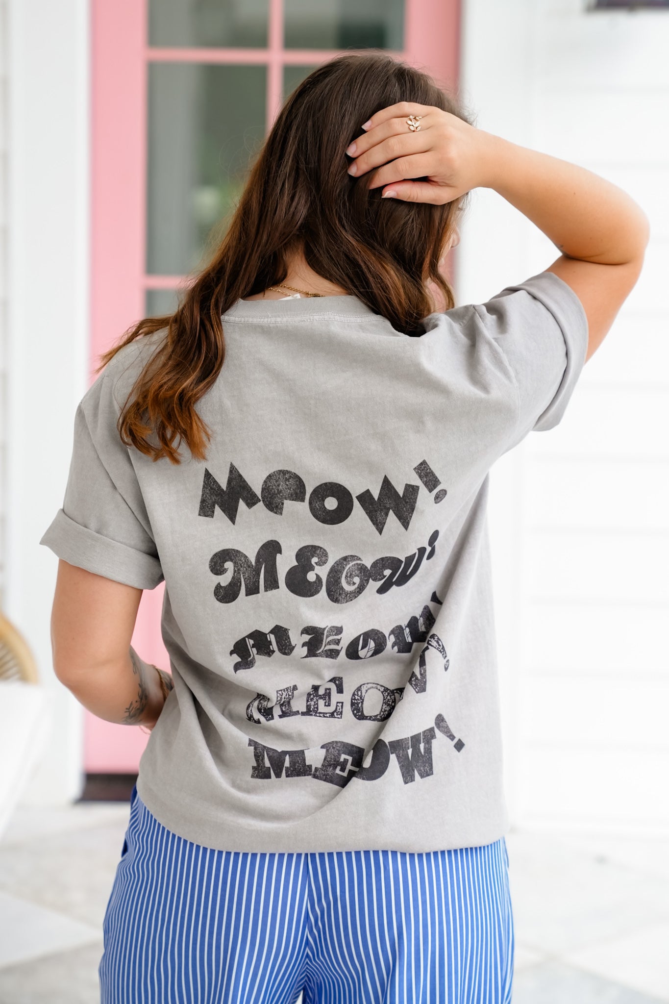 Plus/Reg Short Sleeve Cat Face "Meow" Graphic Top