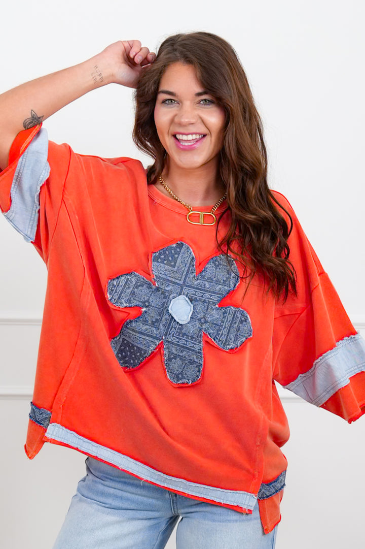 Daisy Patch 3/4 Sleeve Round Neck Top