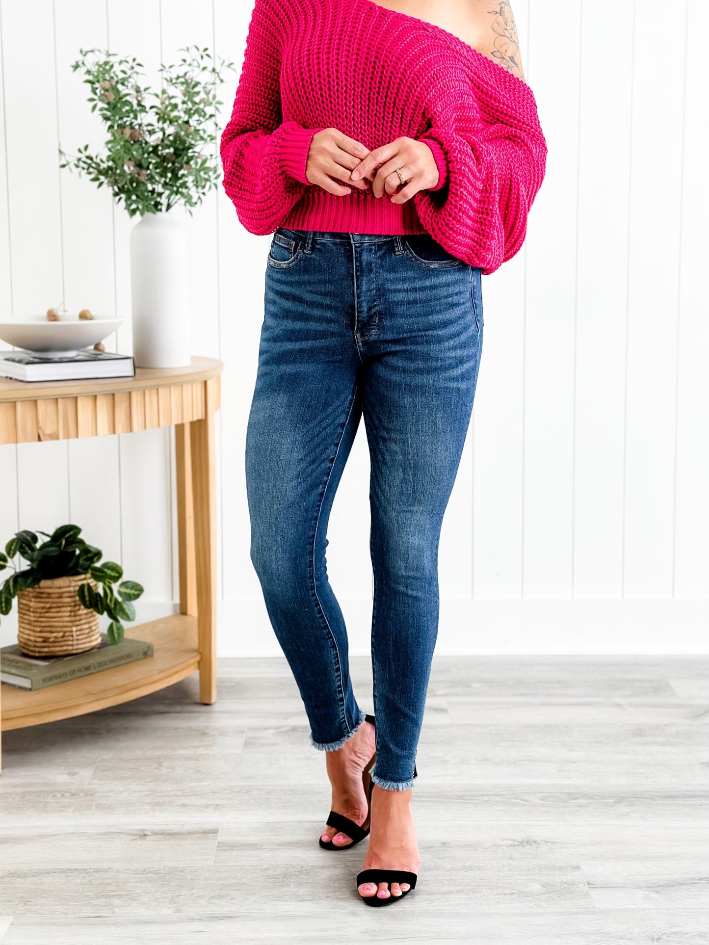 Judy Blue What Dreams are Made Of High Rise Medium Wash Tummy Control Side Slit With Frayed Hem Skinny Jeans