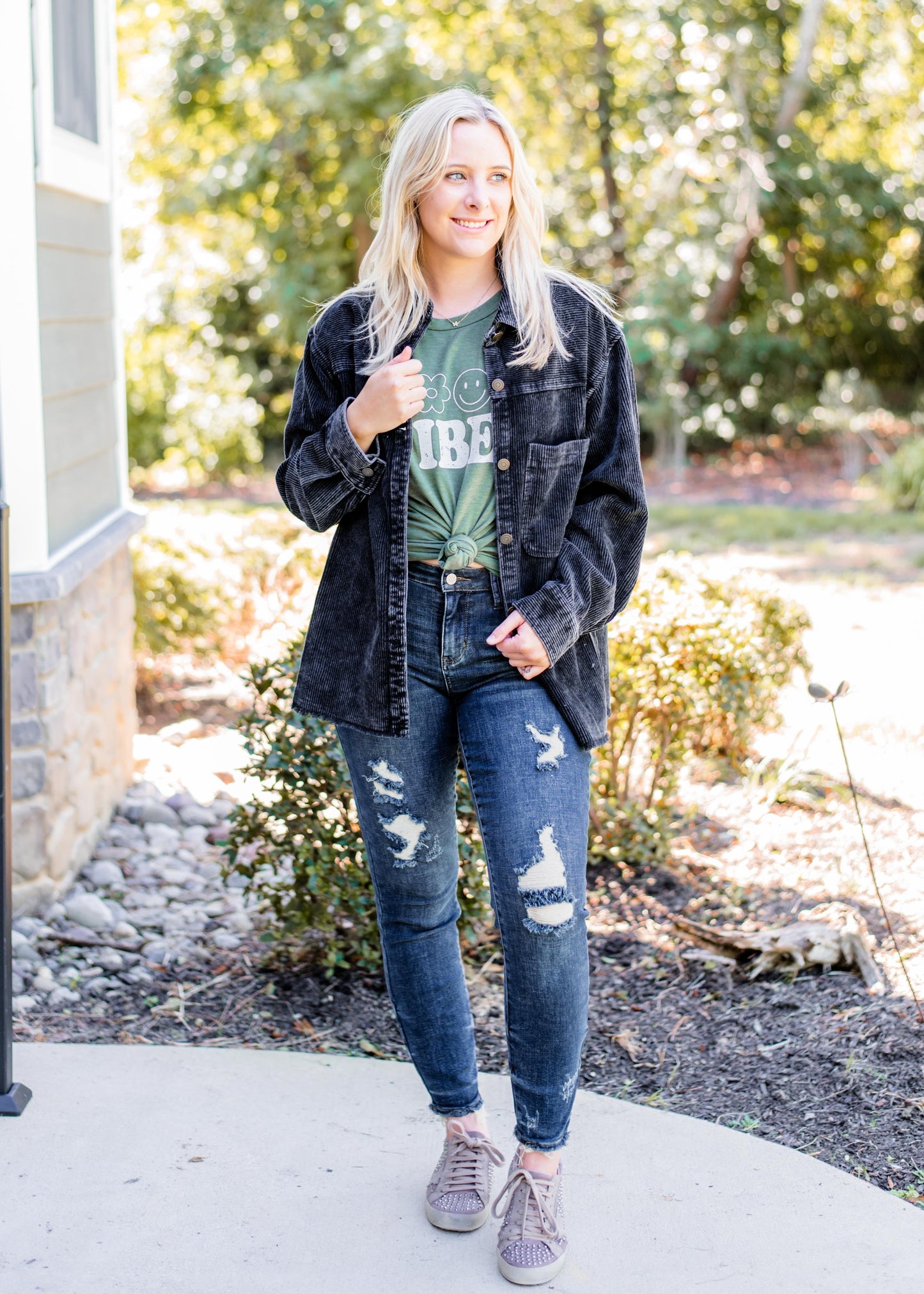 Judy Blue Dark Wash Distressed Relaxed Fit Jeans