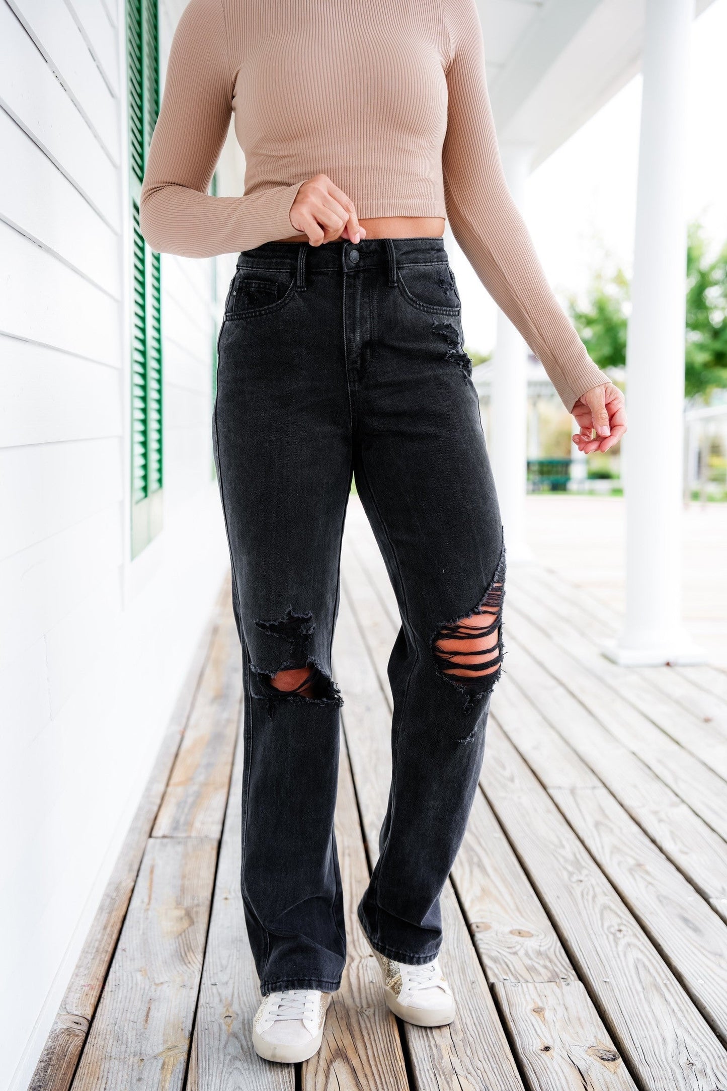 Judy Blue Straight Obsessed High Rise Black Rigid Magic 90's Distressed Straight Leg Jeans