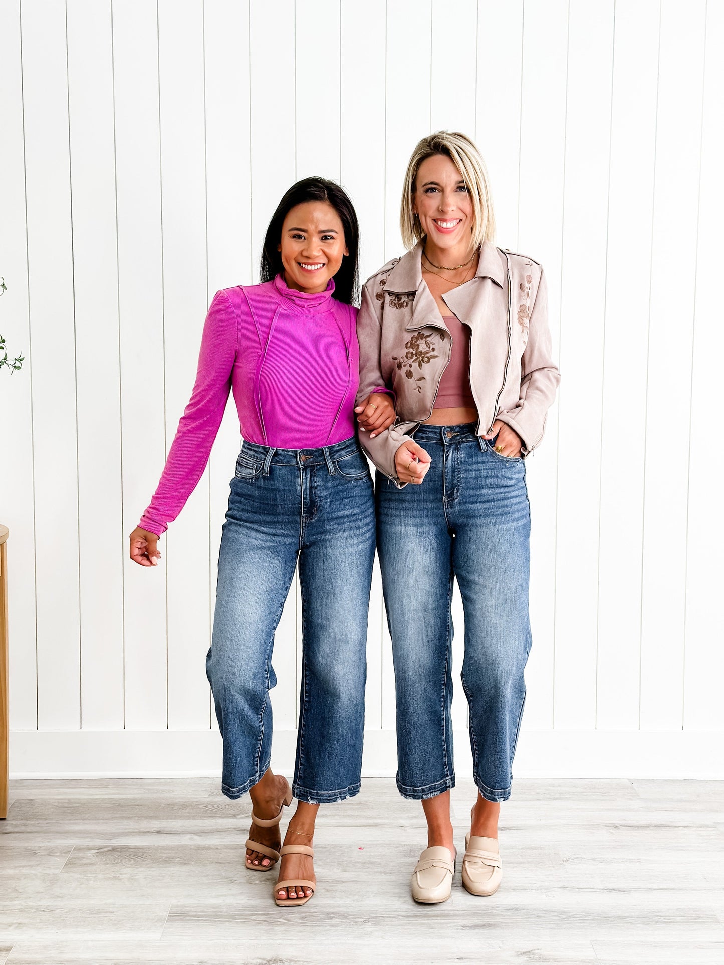 Judy Blue Look at Me Now High Rise Vintage Wash Crop Wide Leg Jeans