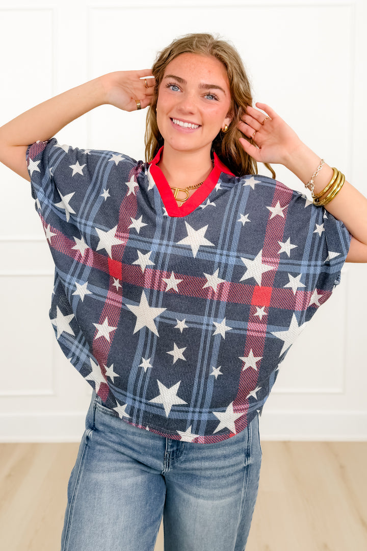 Plus/Reg Star Print Short Sleeve V Neck Top