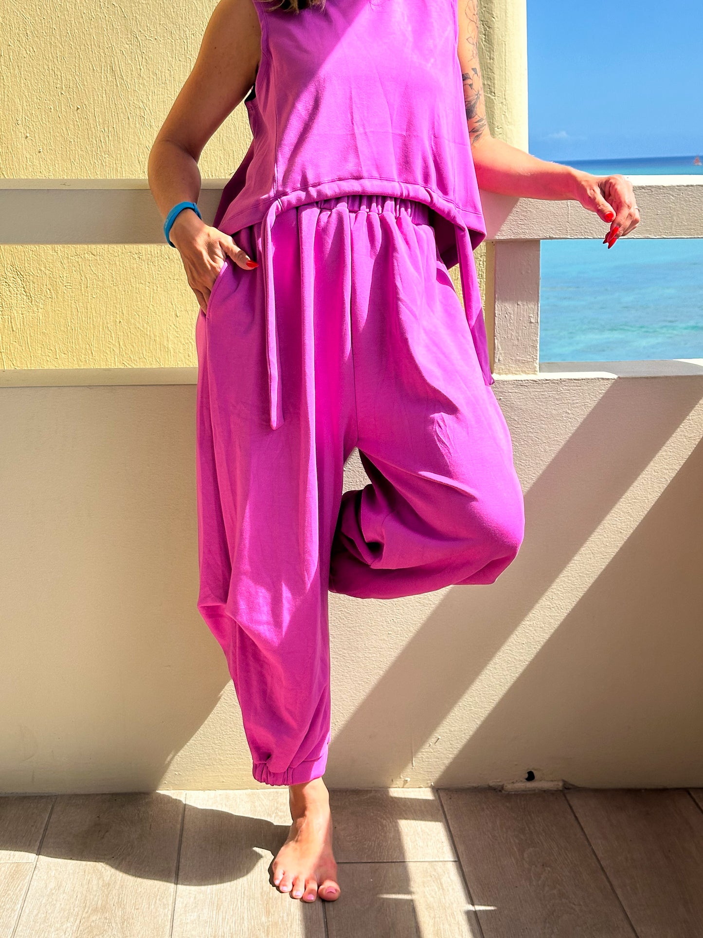 Plus/Reg Sleeveless Cinch Waist Top and Pants Set