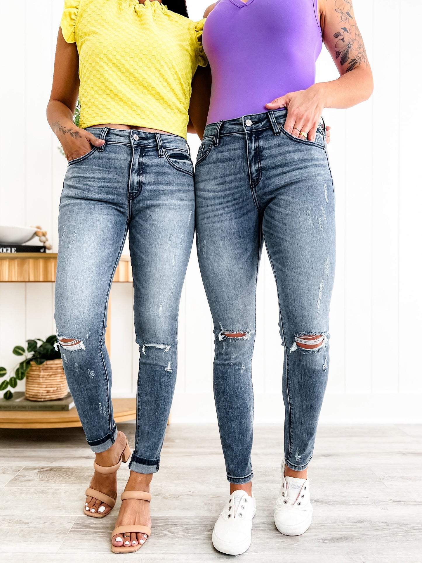KanCan Medium Wash Knee Distressed Skinny Jeans