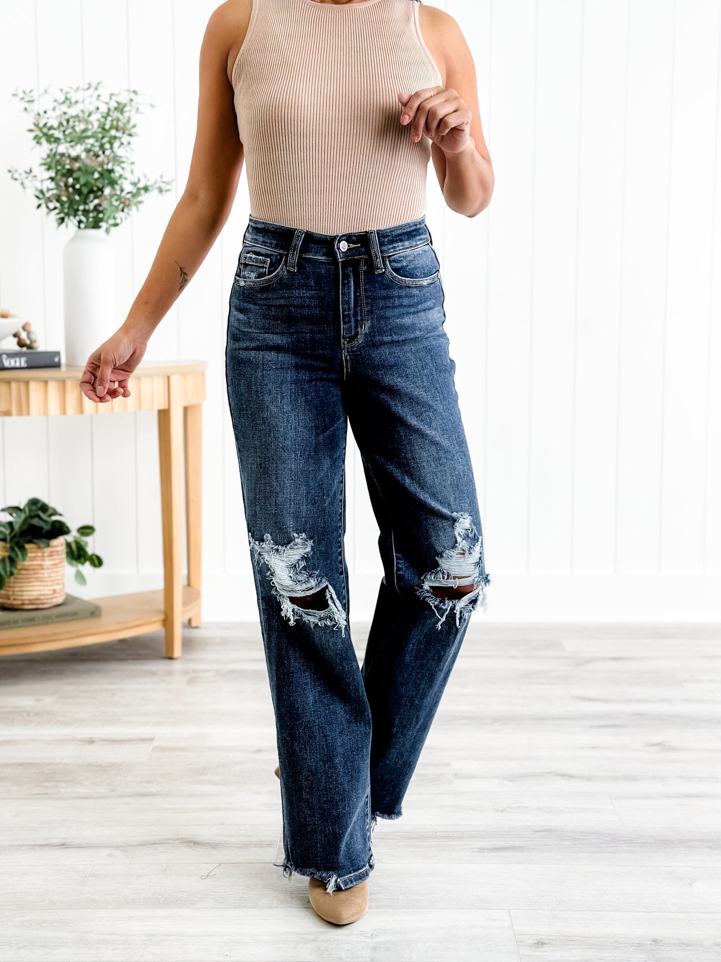Judy Blue Jagged Little Pill High Rise Dark Wash 90's Destroyed Knee Straight Leg Jeans